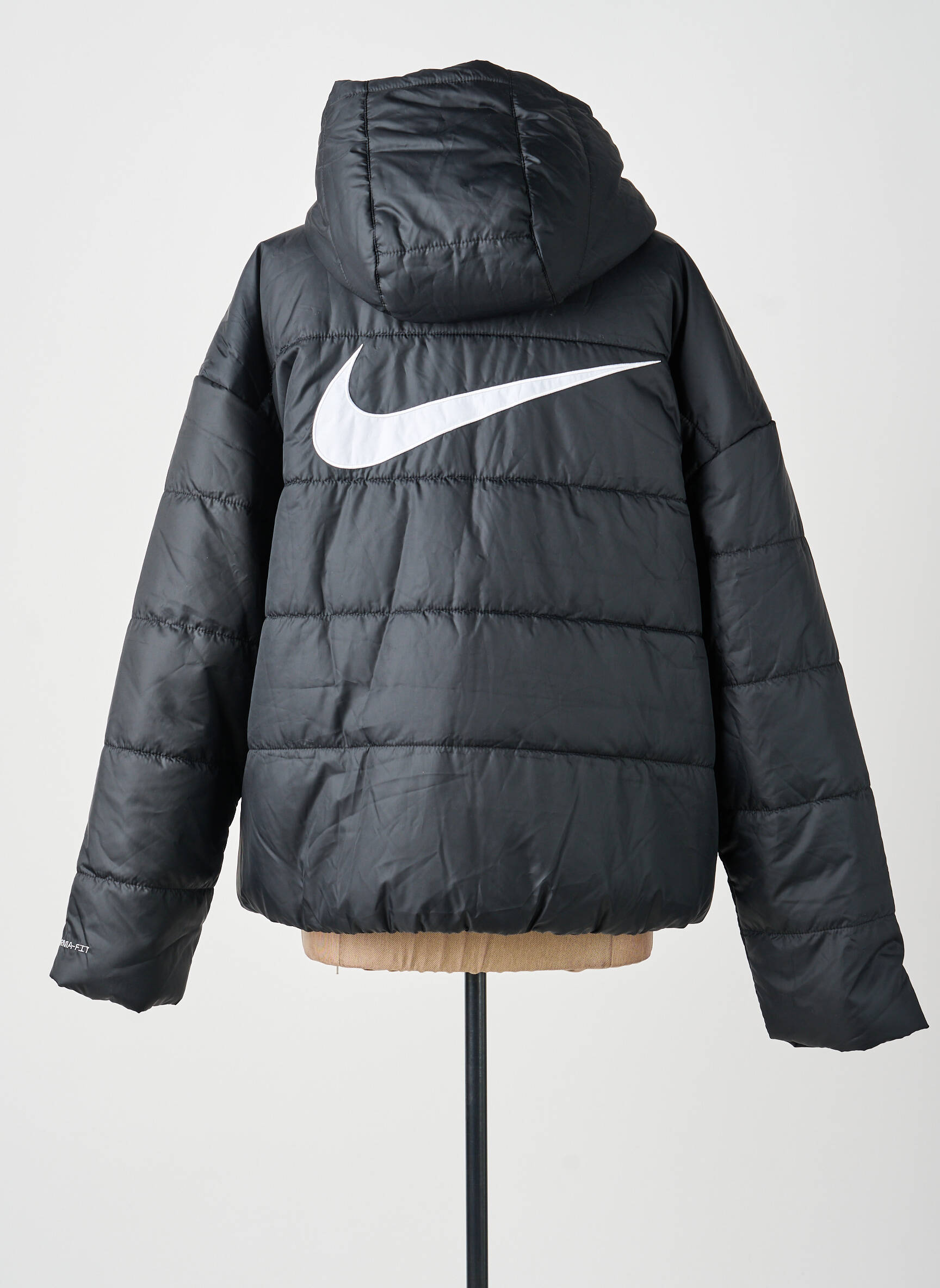 Pūkinė striukė ilgos rankovės su gobtuvu juodas NIKE moteris