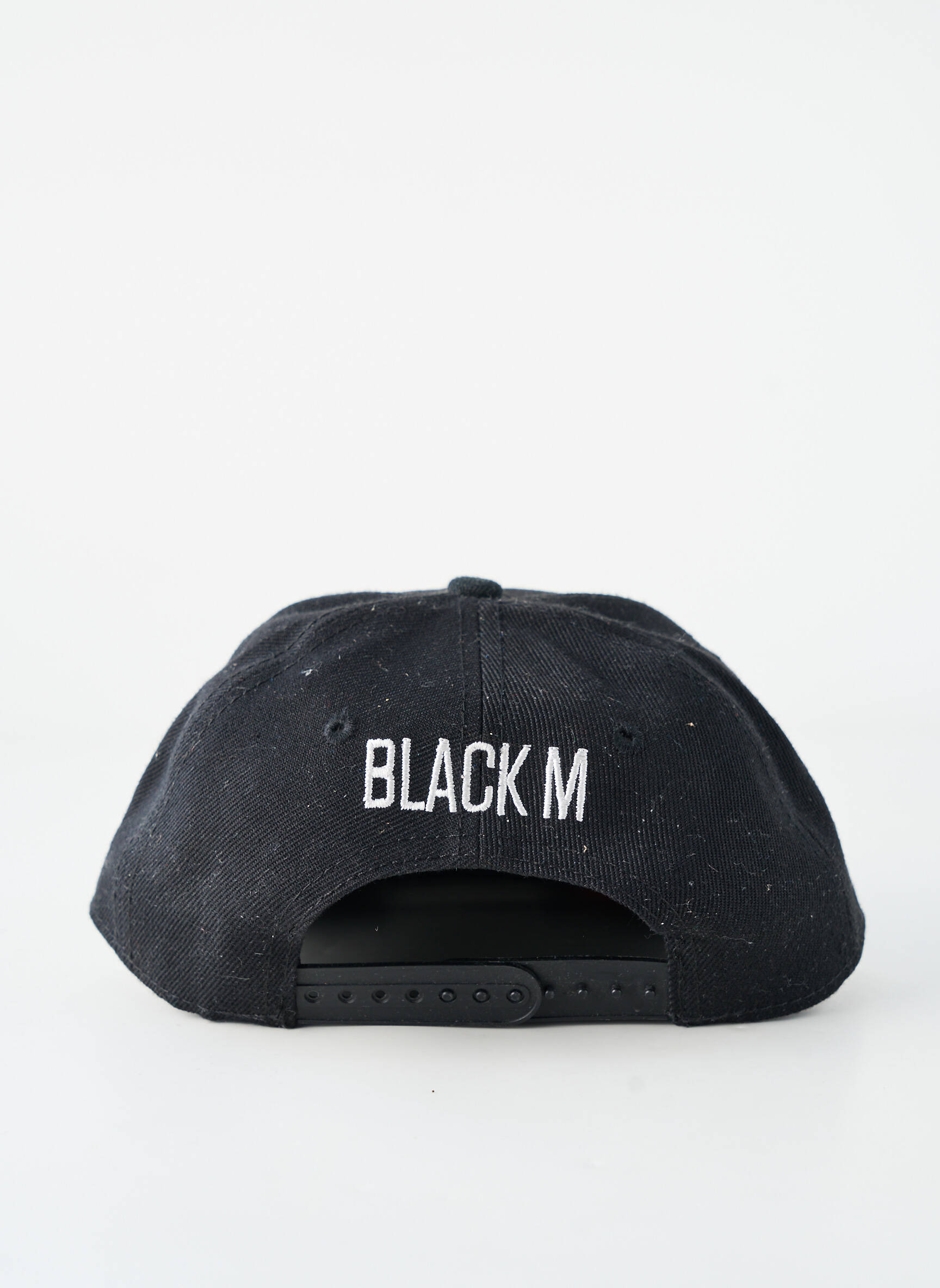 Kepuraitė siuvinėjimas juodas BLACK M vyras