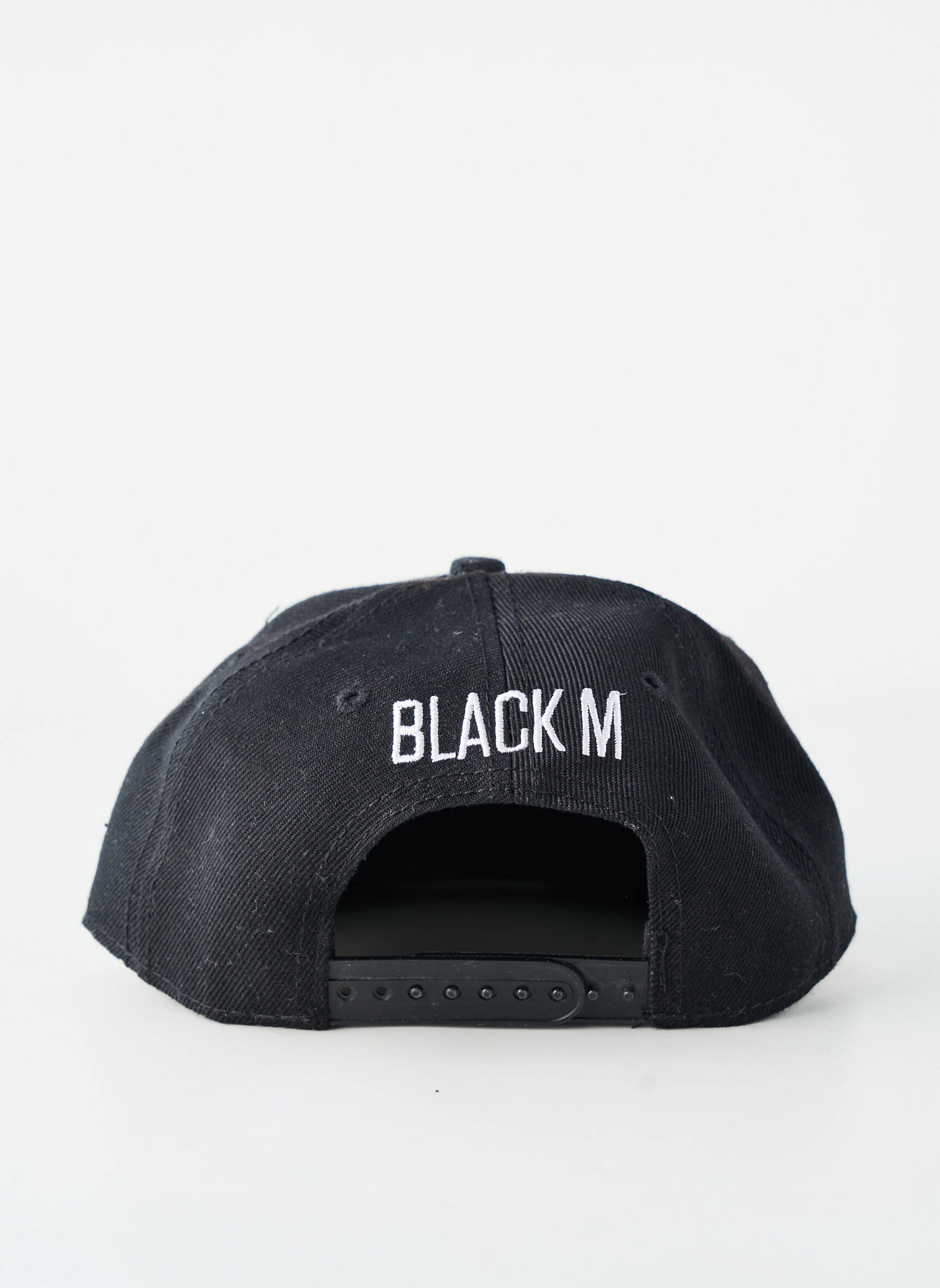 Kepuraitė siuvinėjimas juodas BLACK M vyras
