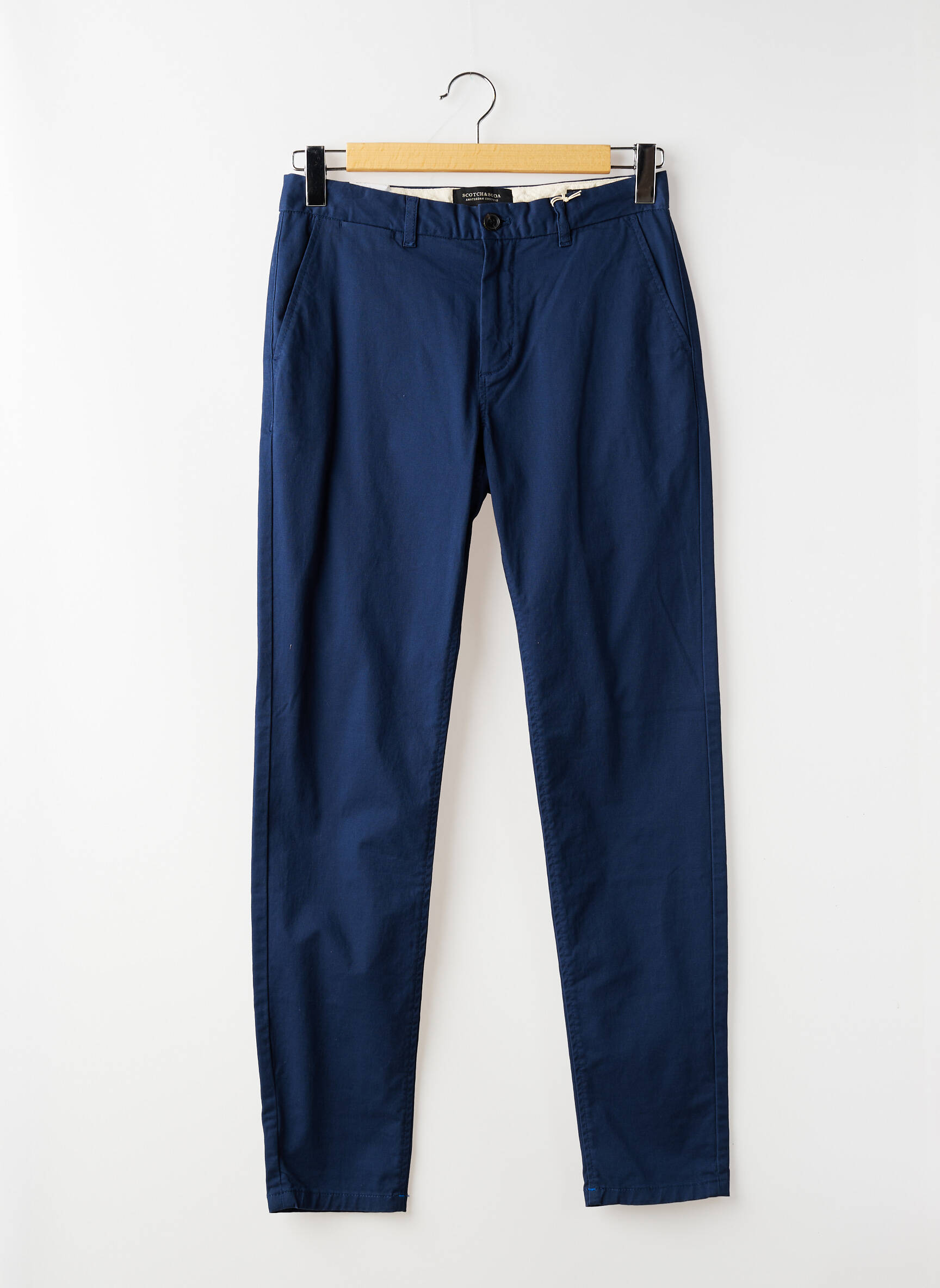 Chino kelnė popelinos audinys, kuris pasižymi lygiu ir tankiu paviršiumi. normala dydis mėlyna SCOTCH & SODA vyras