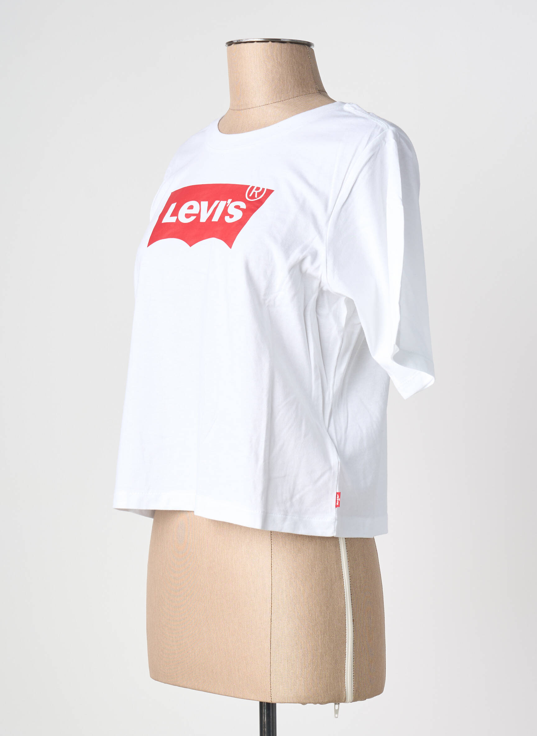 T-marškinys baltas LEVI'S mergina