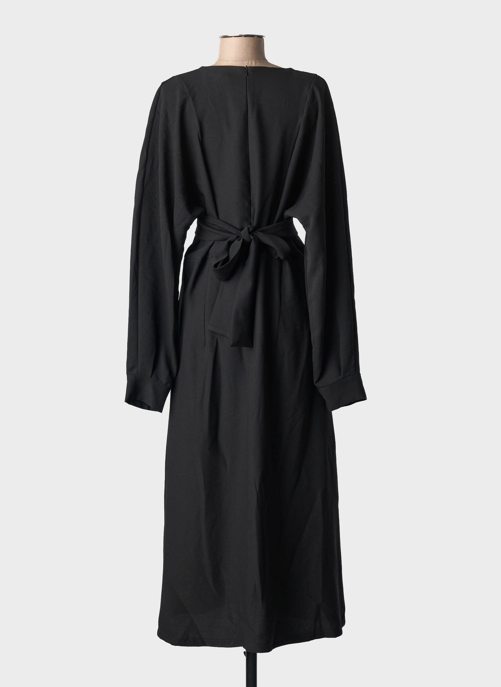 Pusilgių suknelė juodas ASTRID BLACK LABEL moteris