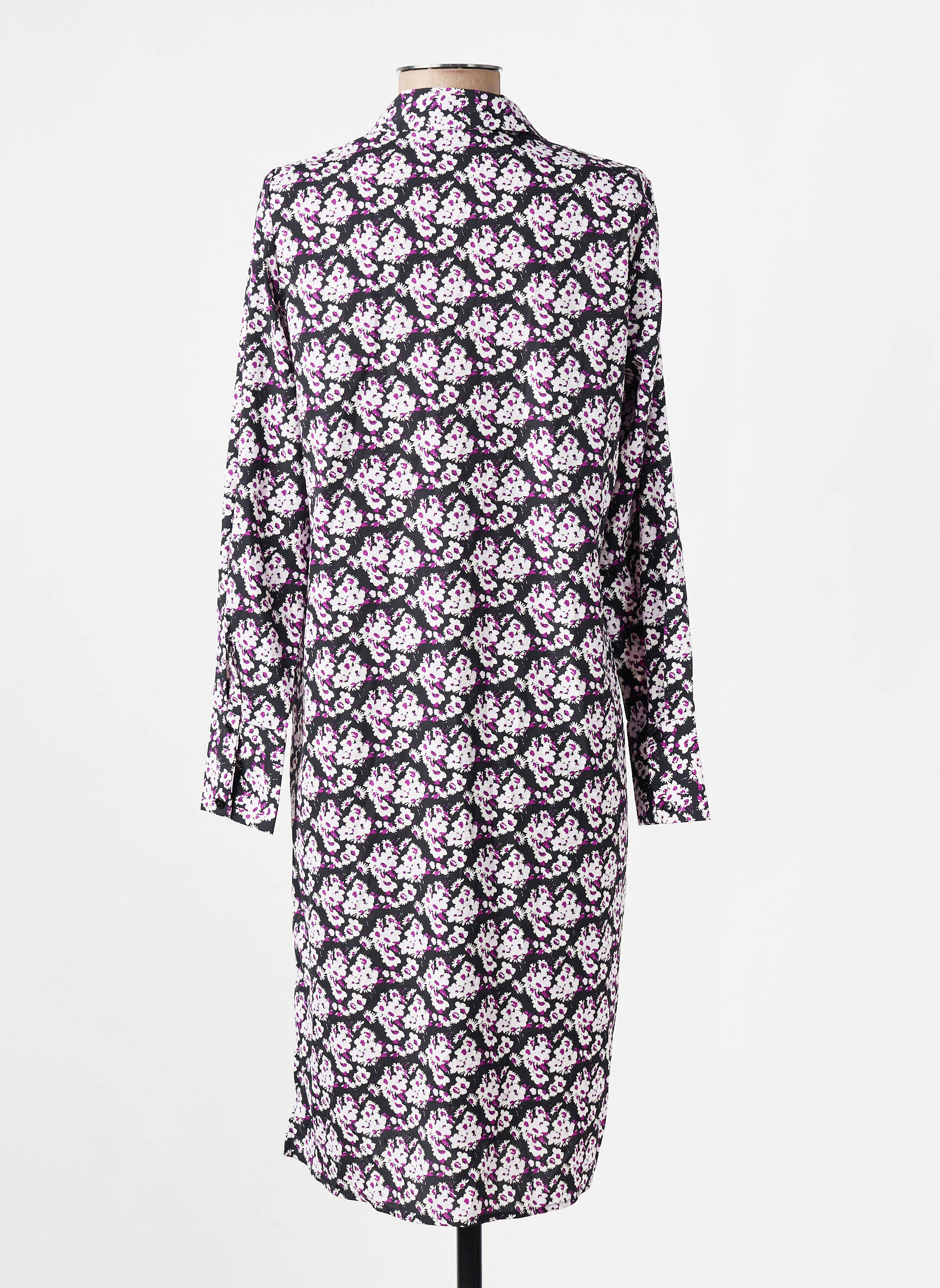 Pusilgių suknelė juodas VERO MODA moteris