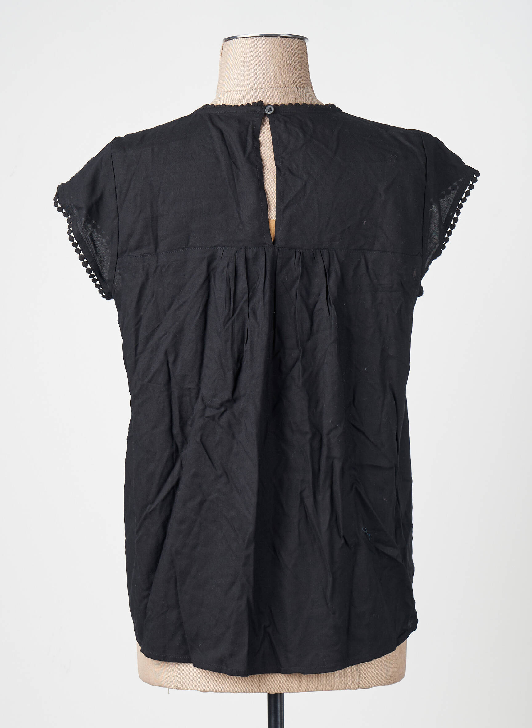 Moteriškas marškinys juodas VERO MODA moteris