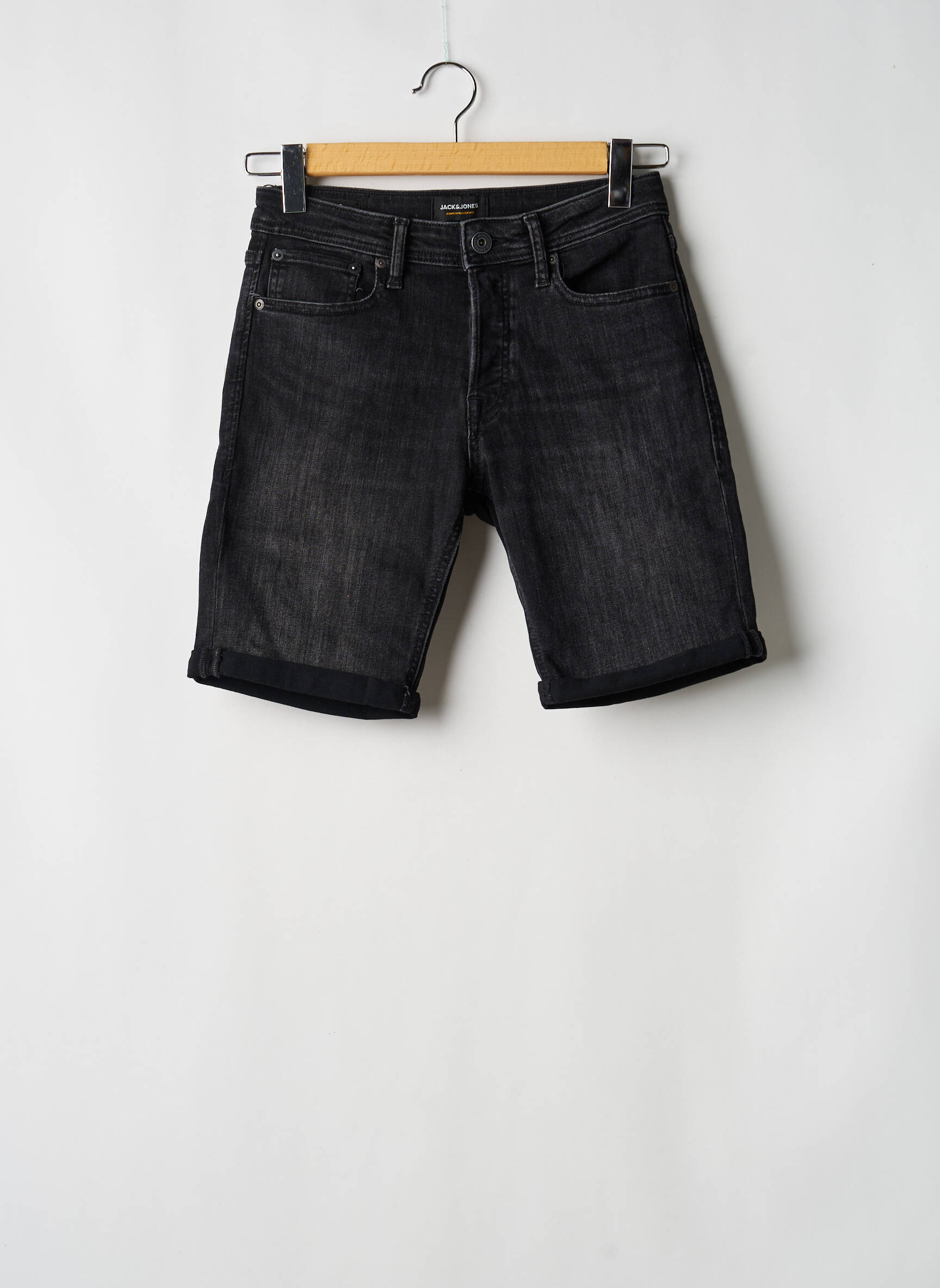 Šortas juodas JACK & JONES vyras