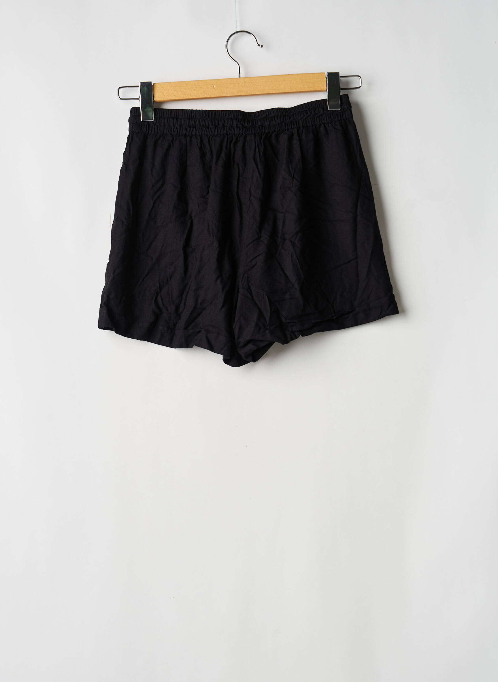 Šortas juodas VERO MODA moteris