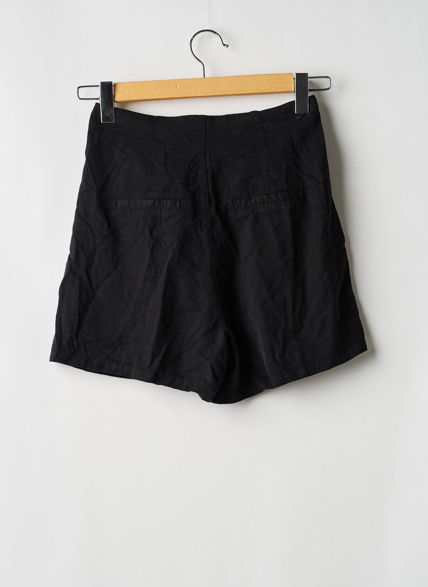 Šortas juodas VERO MODA moteris