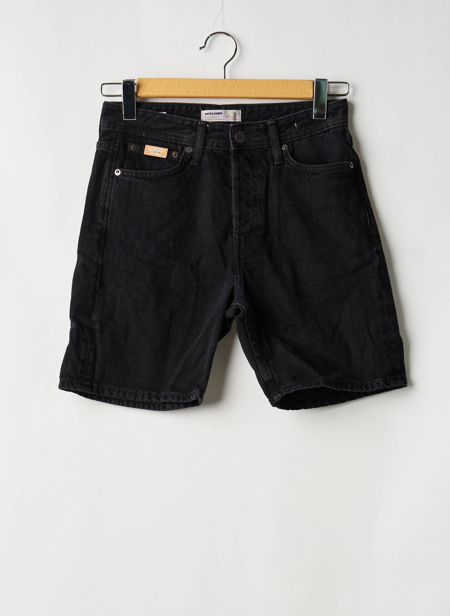 Šortas juodas JACK & JONES vyras