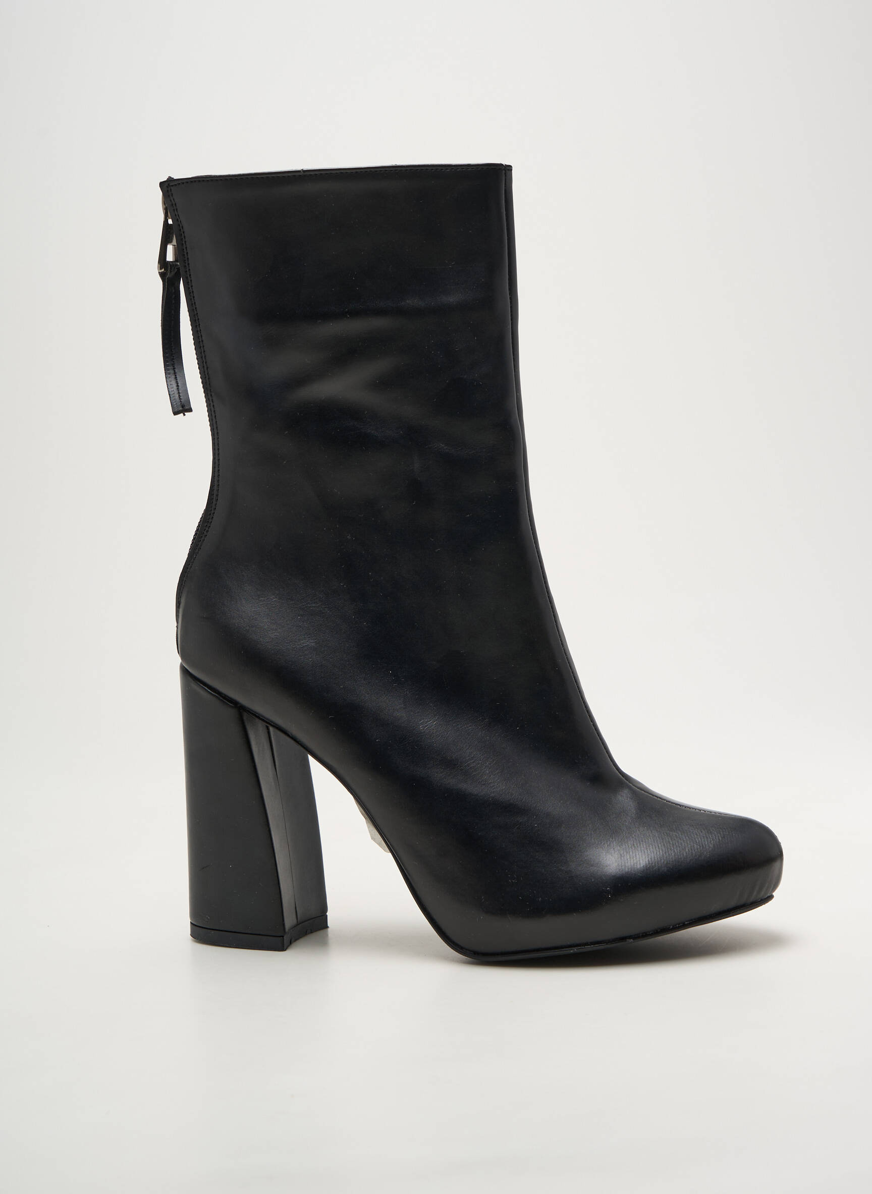 Batai/botai juodas ASTRID BLACK LABEL moteris