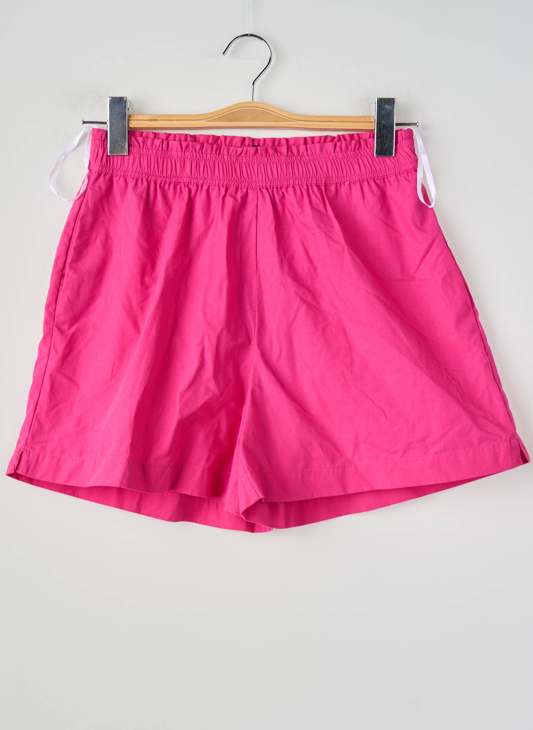 Šortas raudona VERO MODA moteris