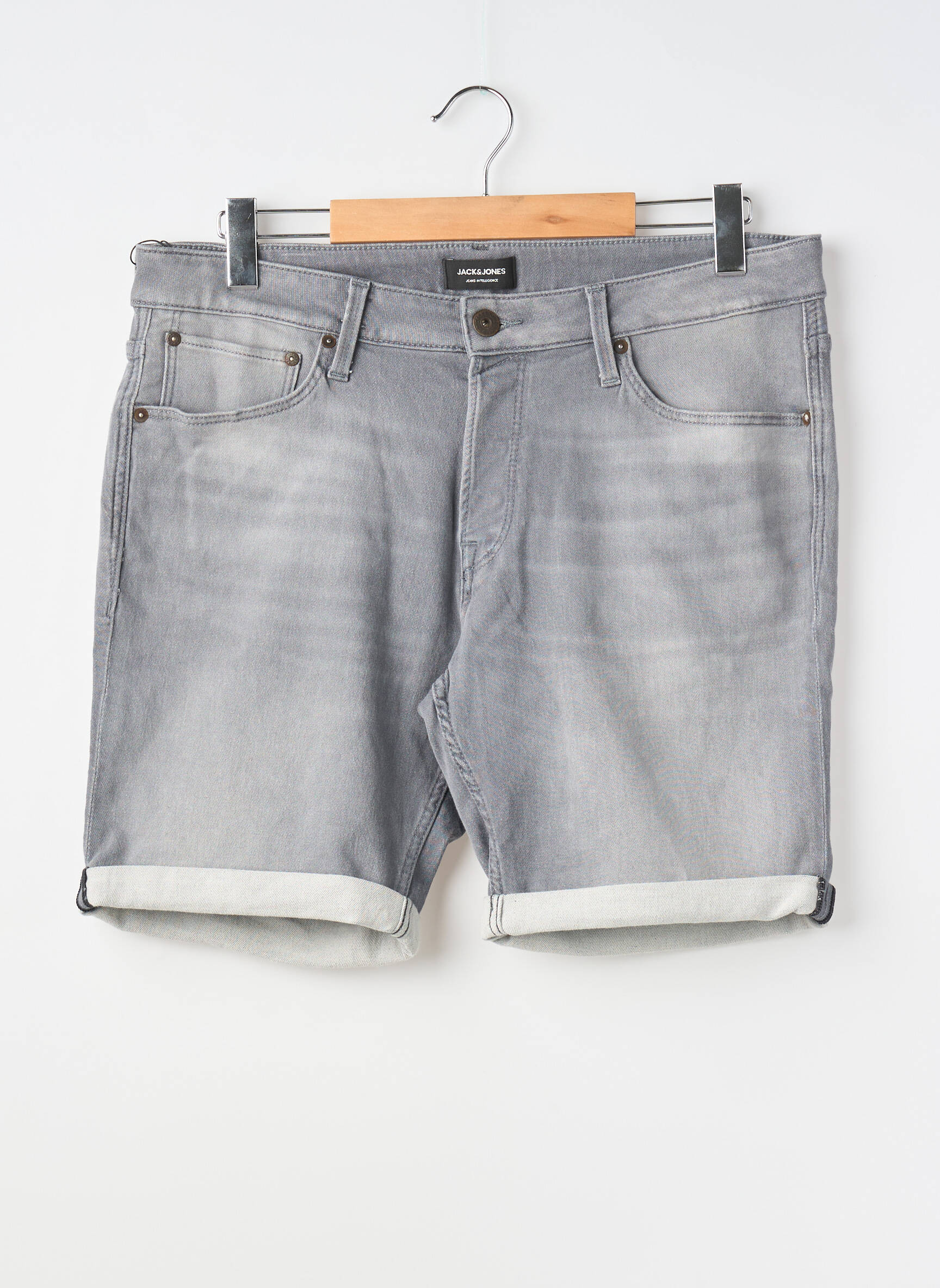 Šortas pilka JACK & JONES vyras
