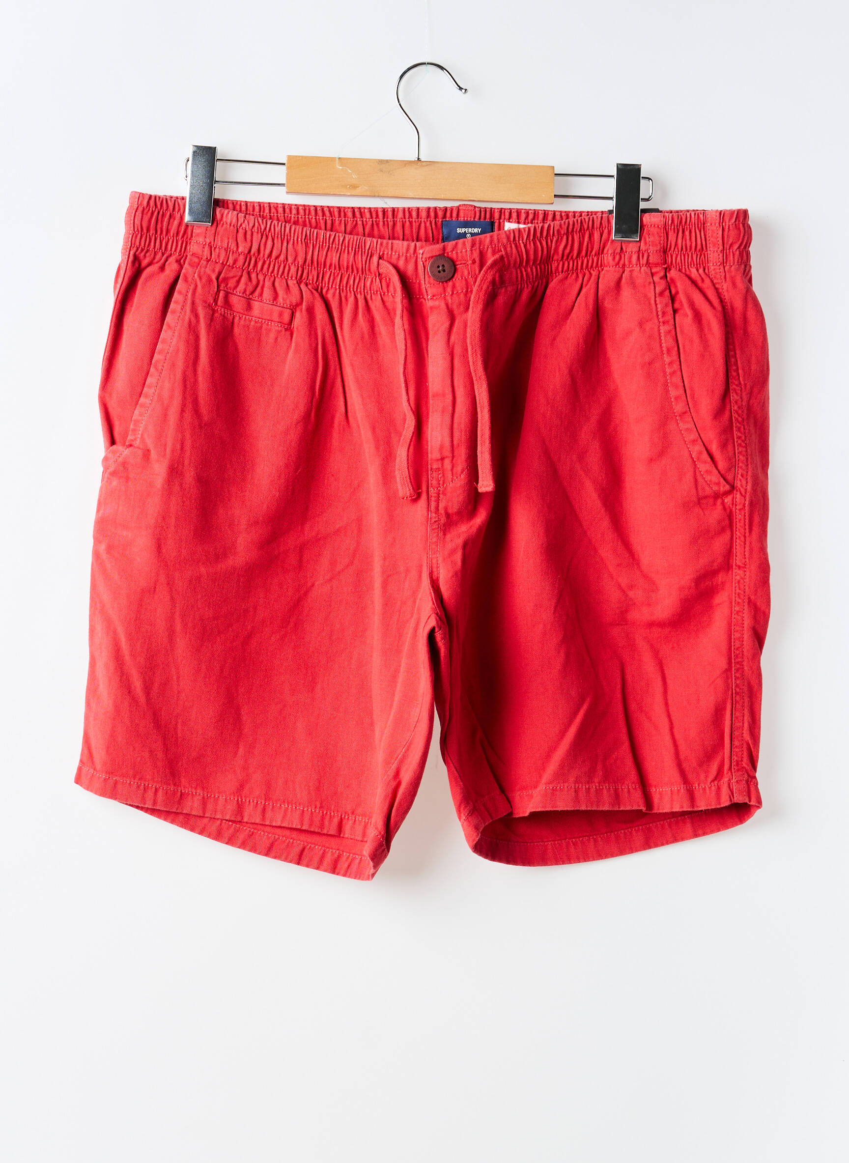 Šortas raudona SUPERDRY vyras