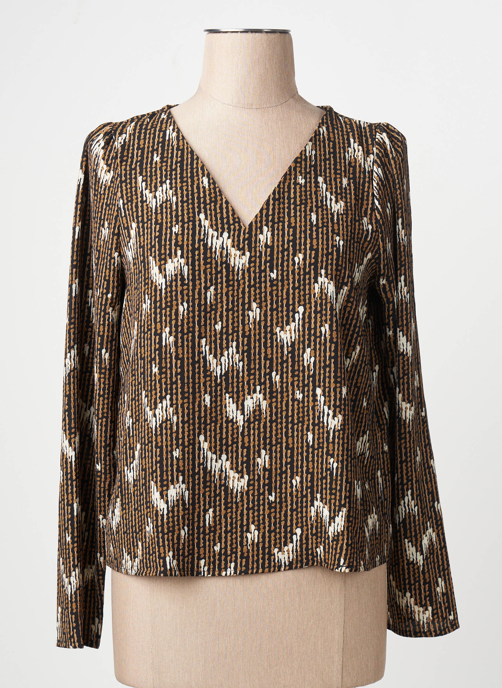 Moteriškas marškinys juodas VERO MODA moteris
