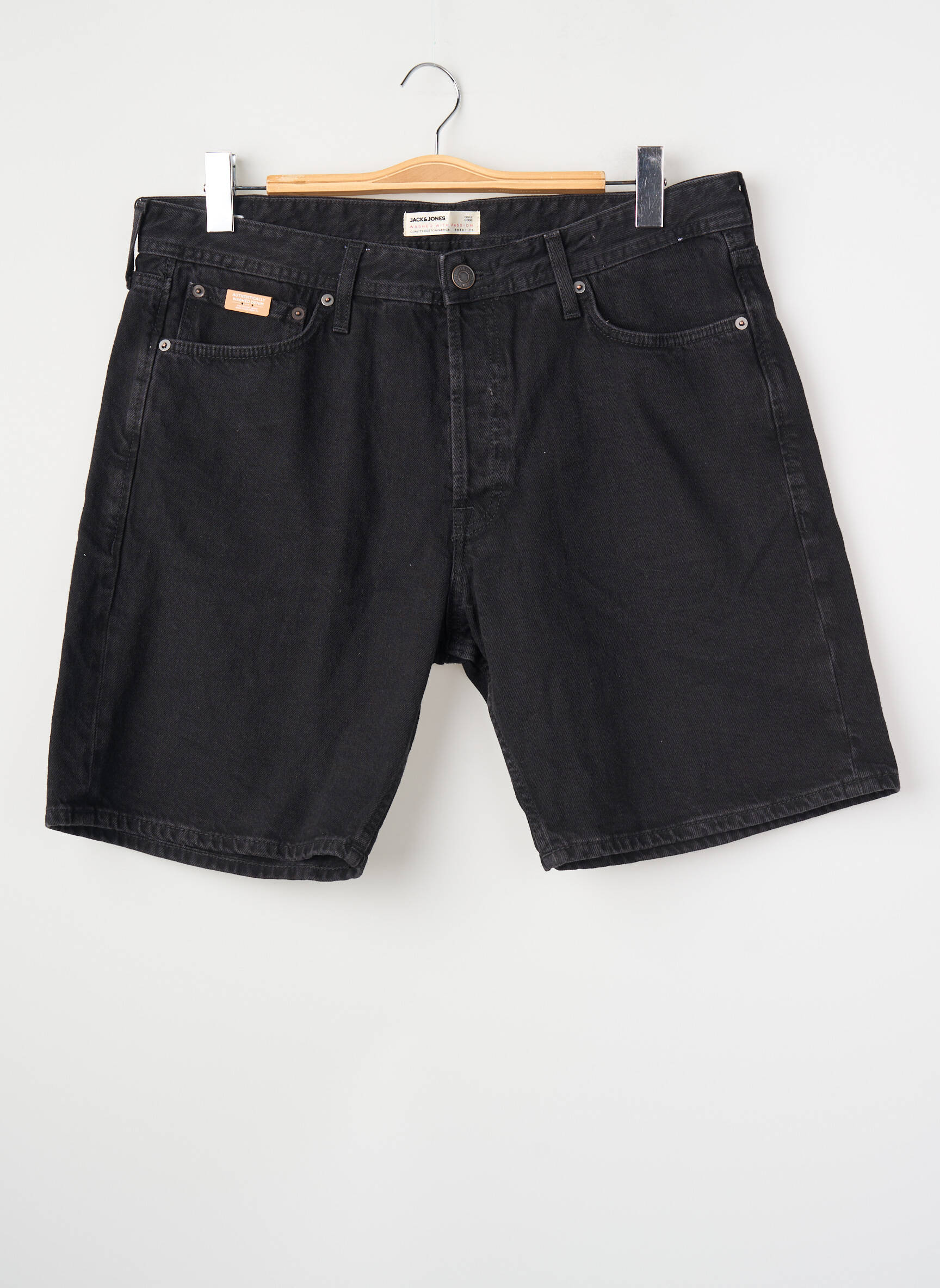 Šortas juodas JACK & JONES vyras