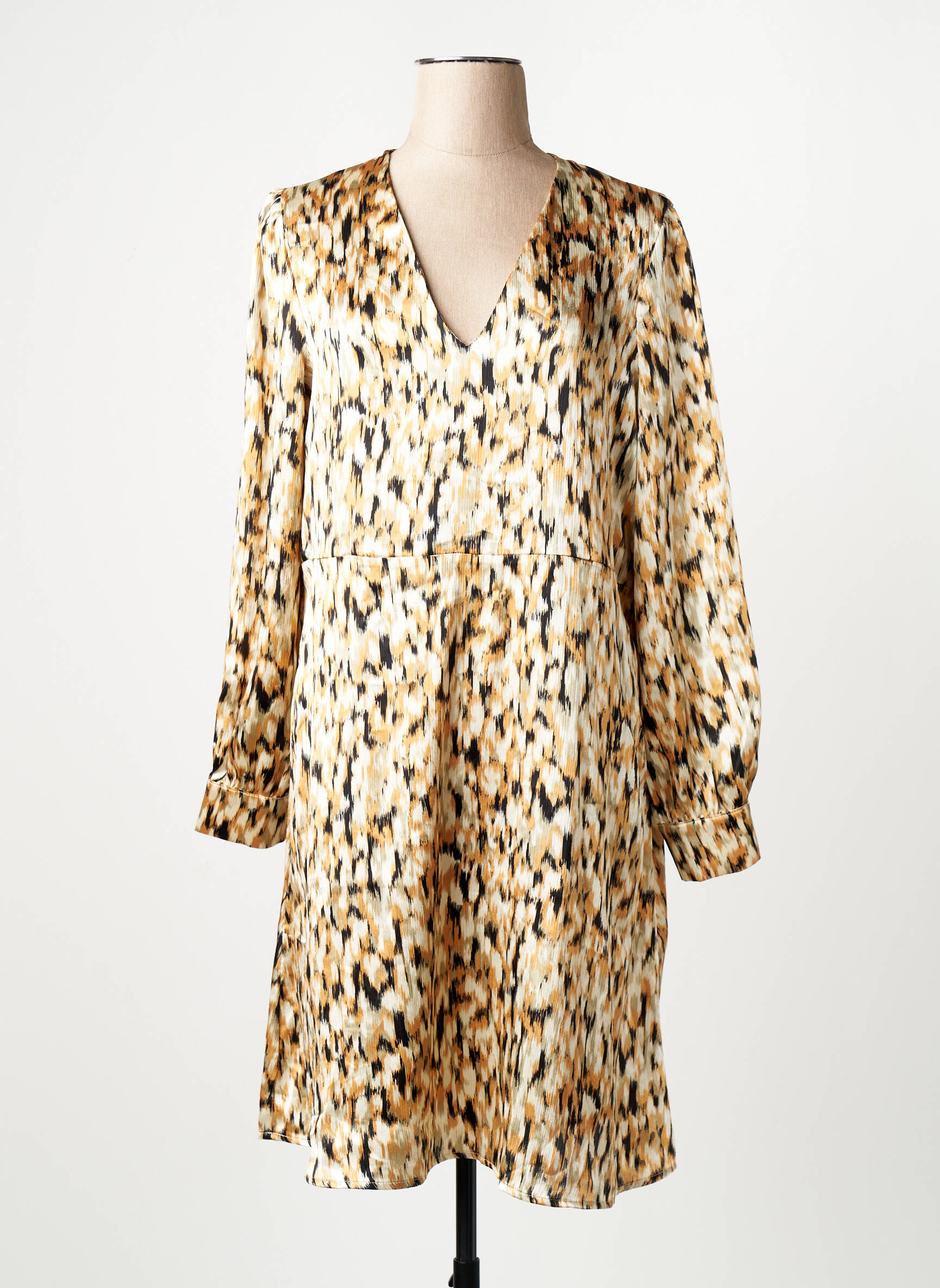 Pusilgių suknelė bežinis VERO MODA moteris