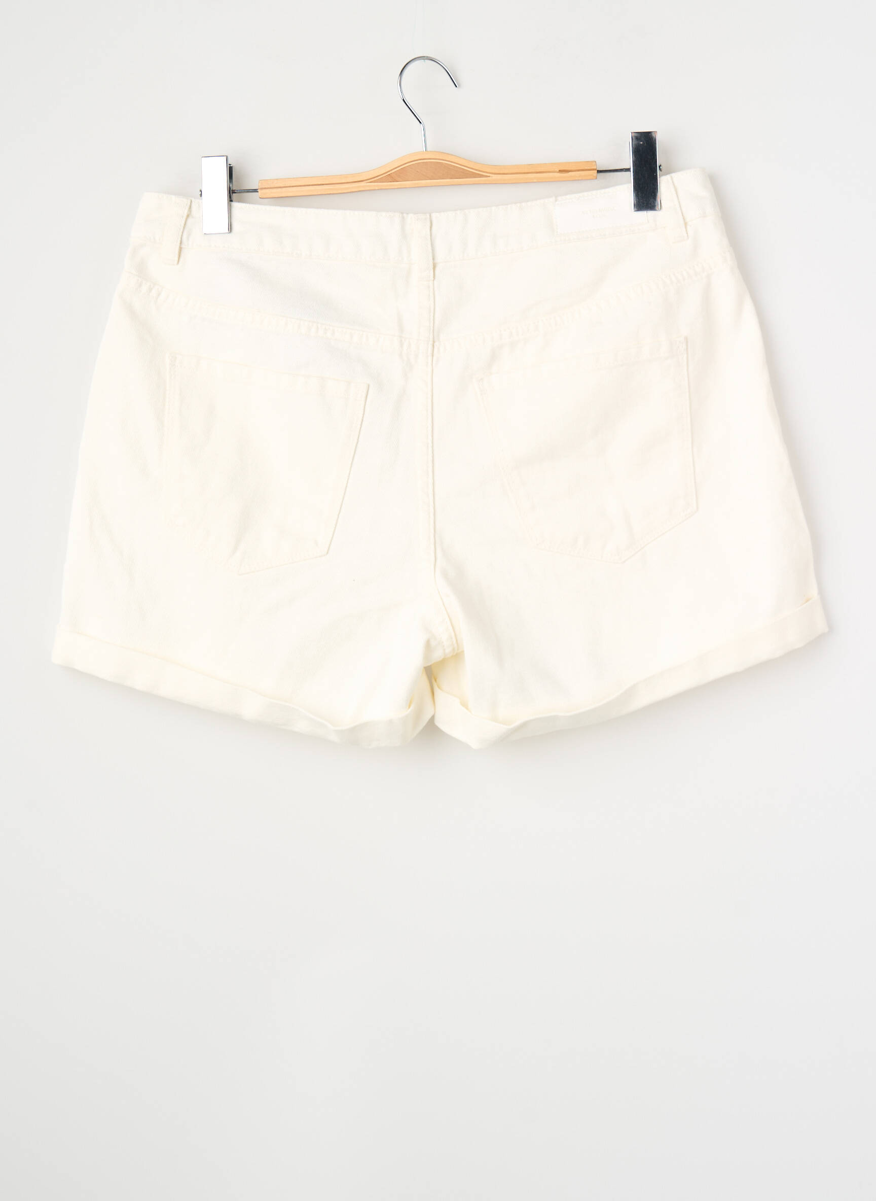 Šortas bežinis VERO MODA moteris