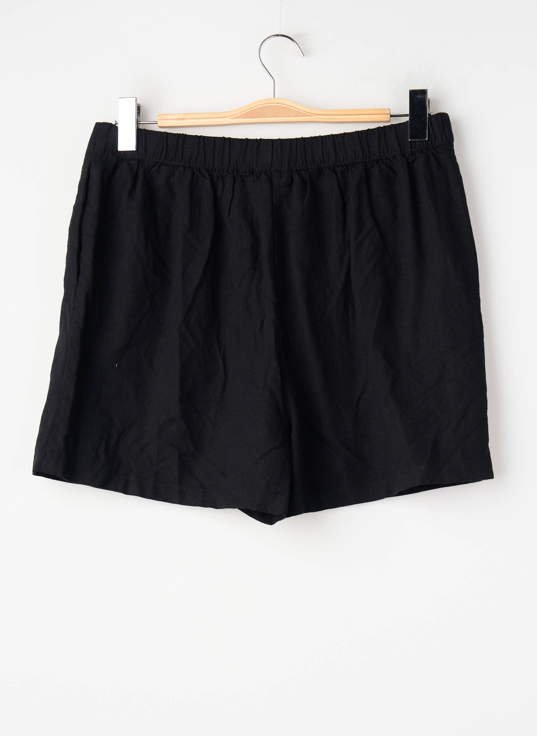 Šortas tiesi kirpimas juodas VERO MODA moteris