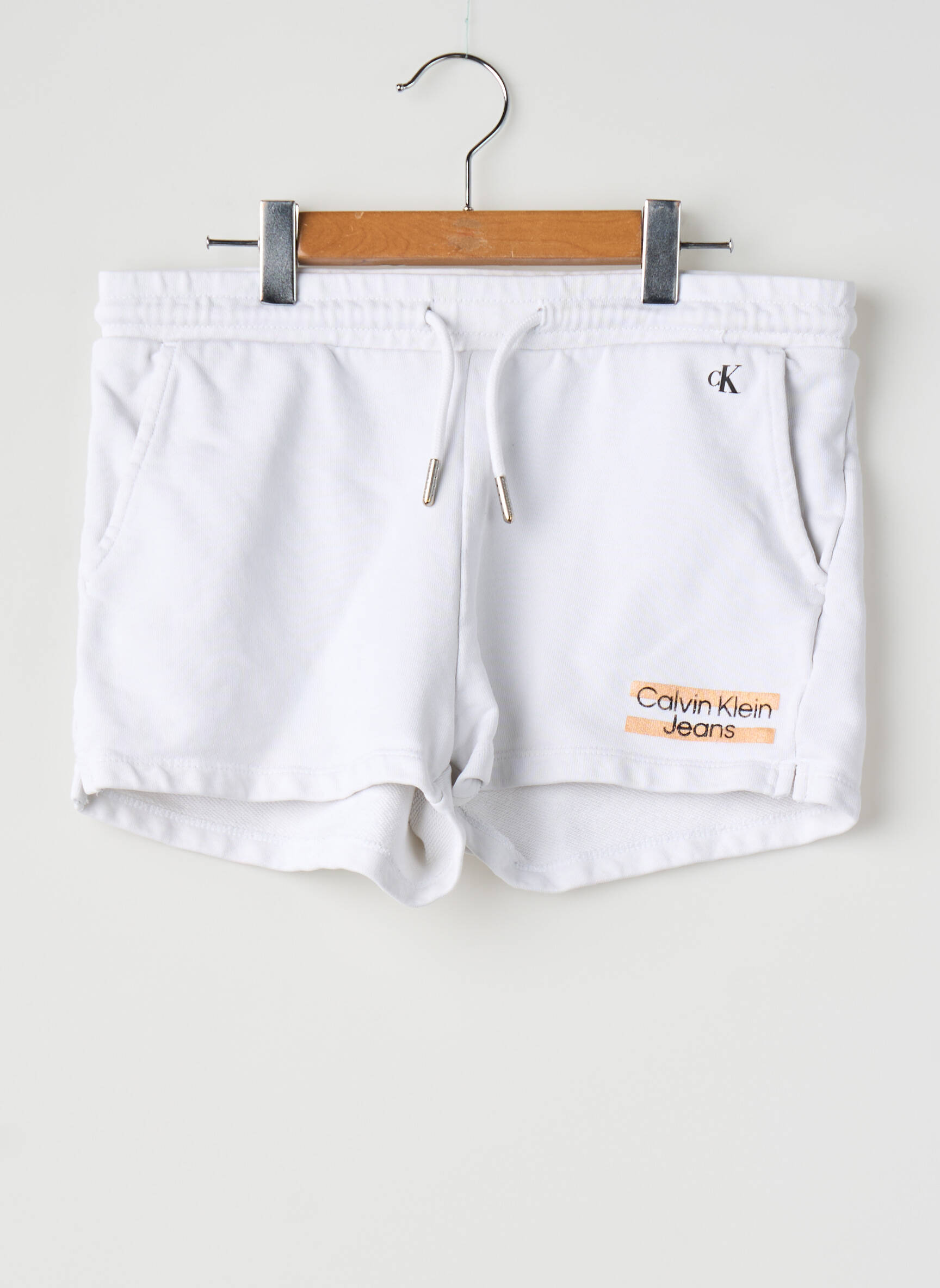 Šortas baltas CALVIN KLEIN mergina