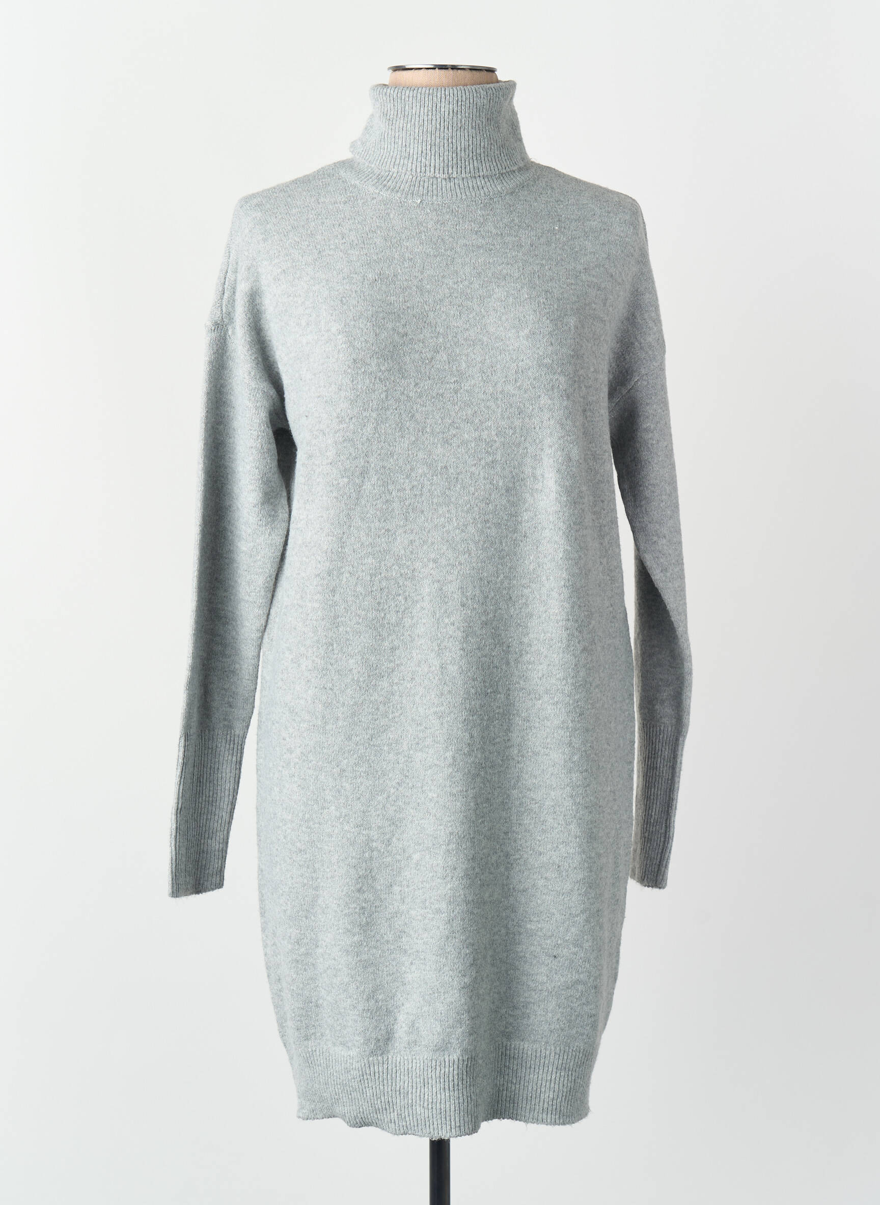 Megztinė suknelė tiesi kirpimas pilka VERO MODA moteris