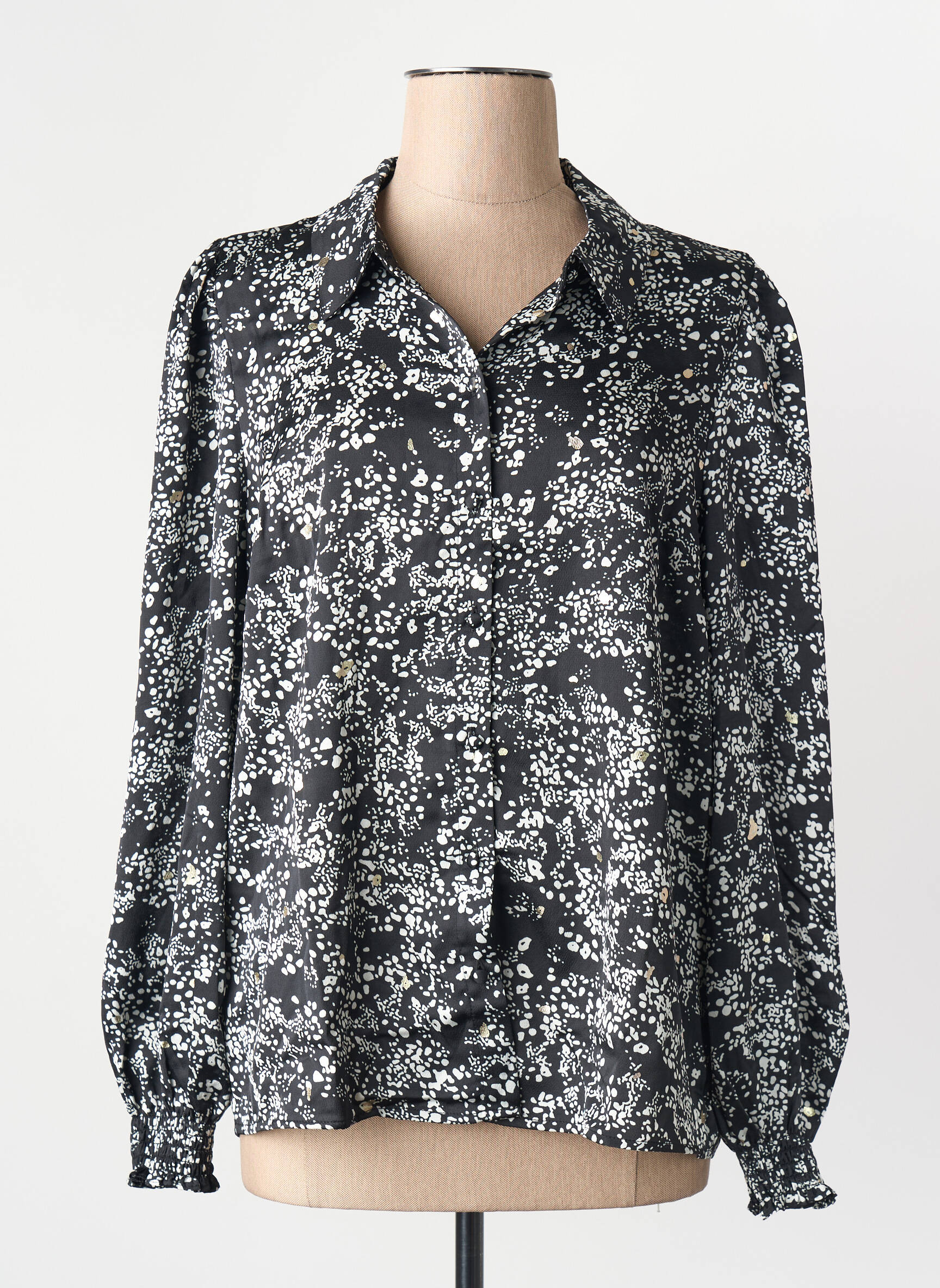 Moteriškas marškinys juodas VERO MODA moteris