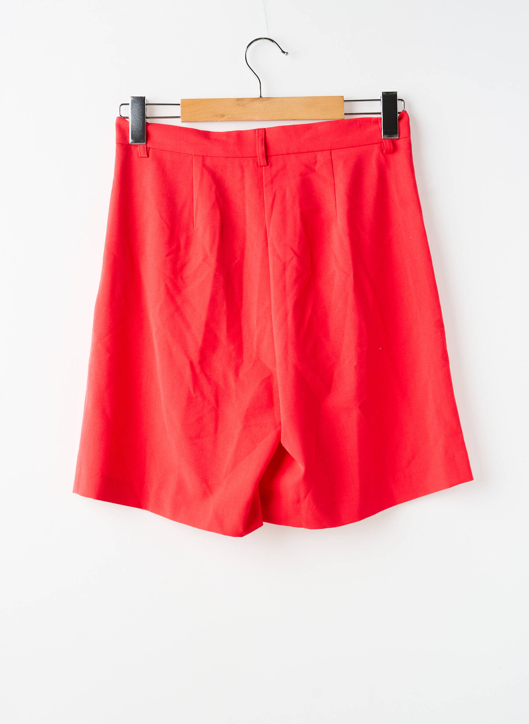 Šortas raudona VERO MODA moteris