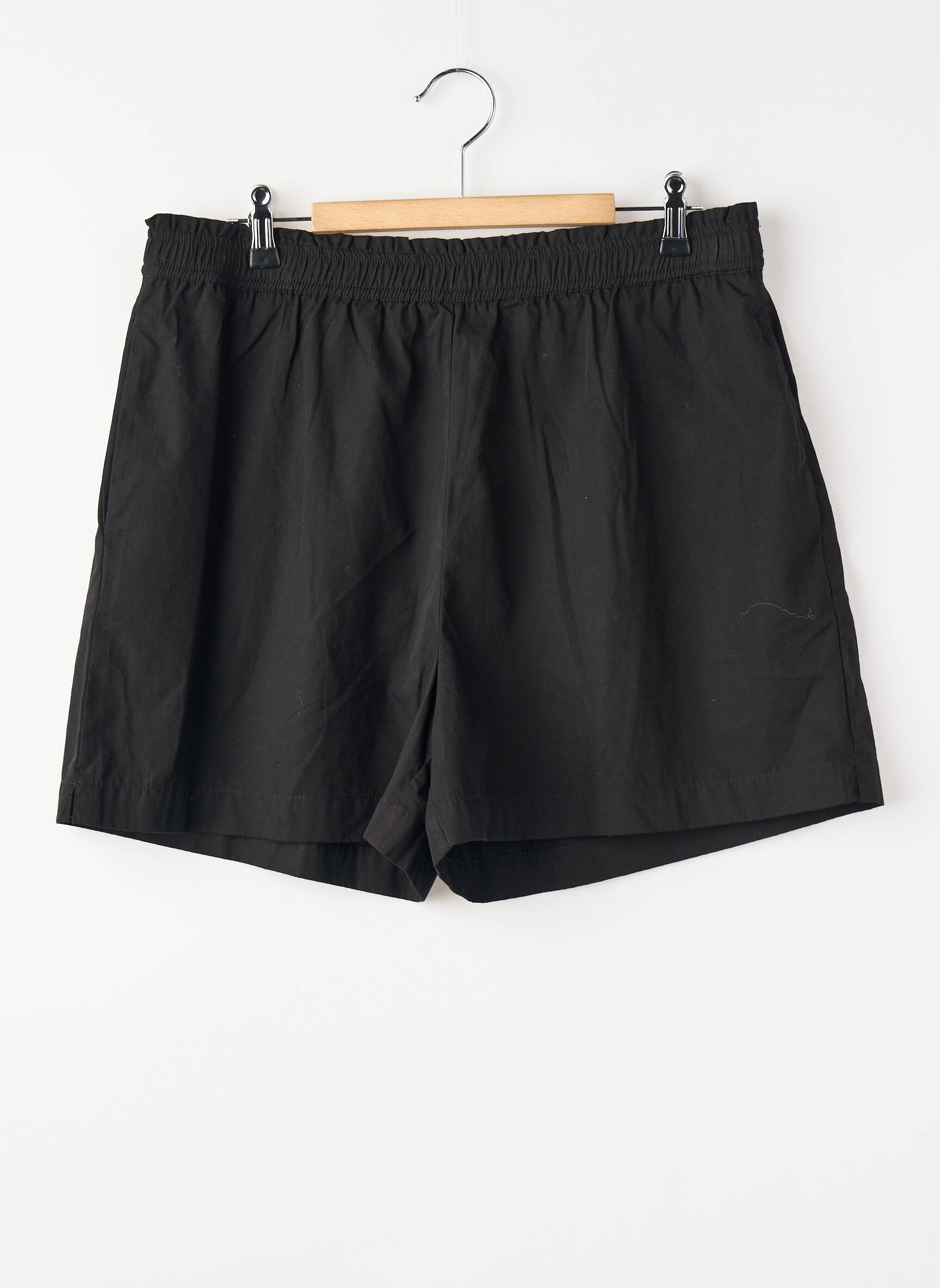 Šortas juodas VERO MODA moteris