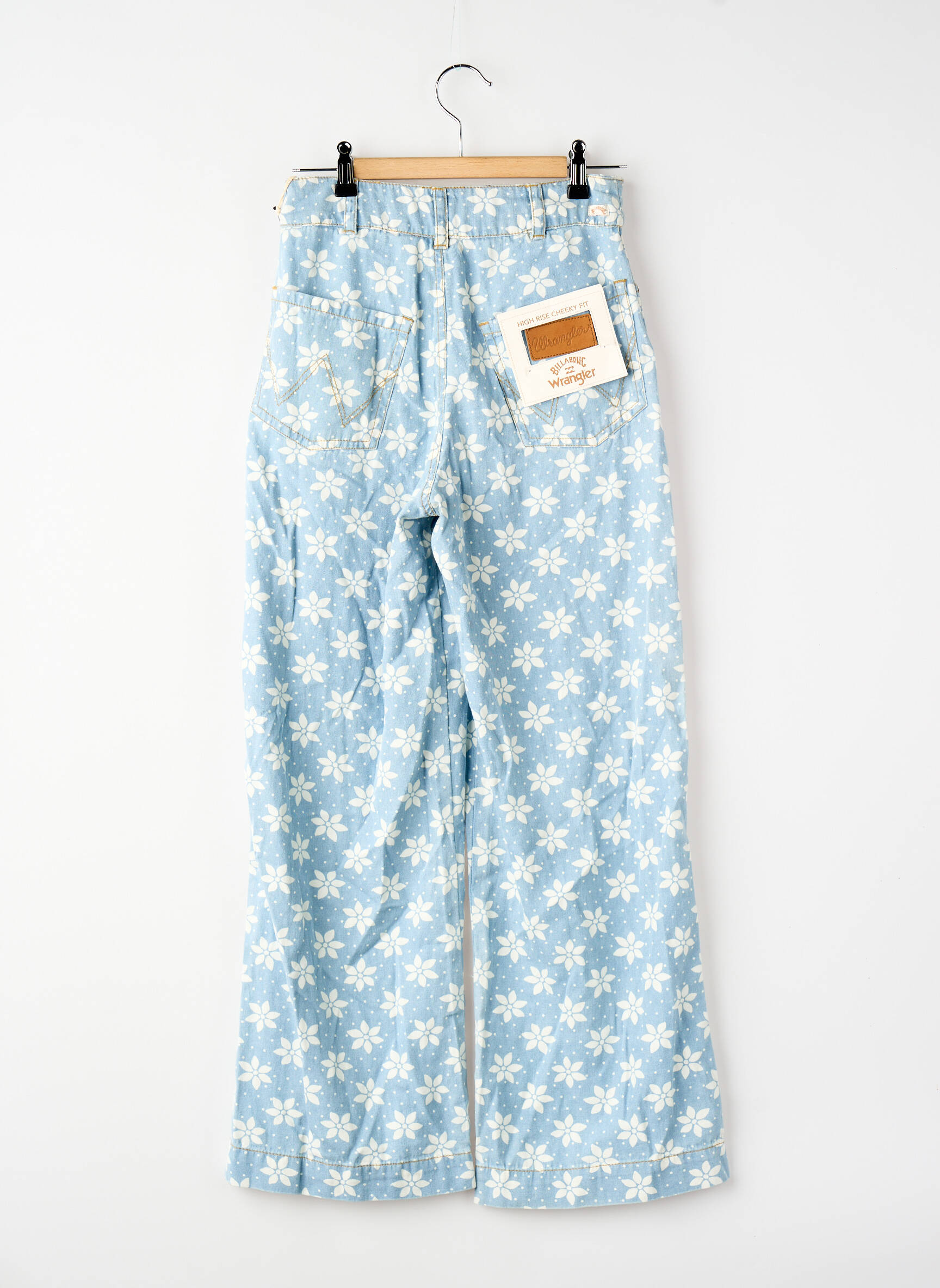 Plačios džinsai mėlyna WRANGLER moteris