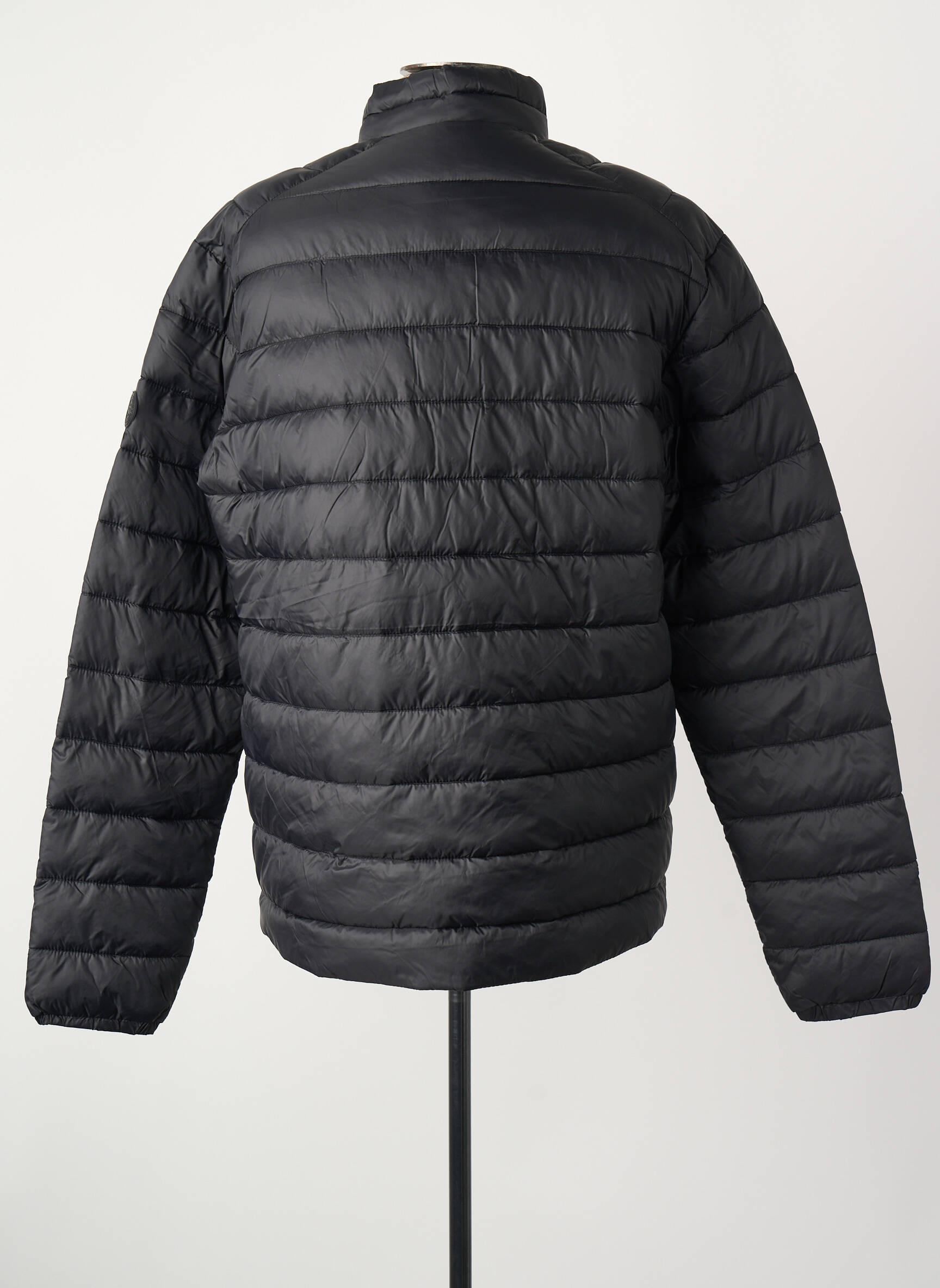 Pūkinė striukė juodas JACK & JONES vyras