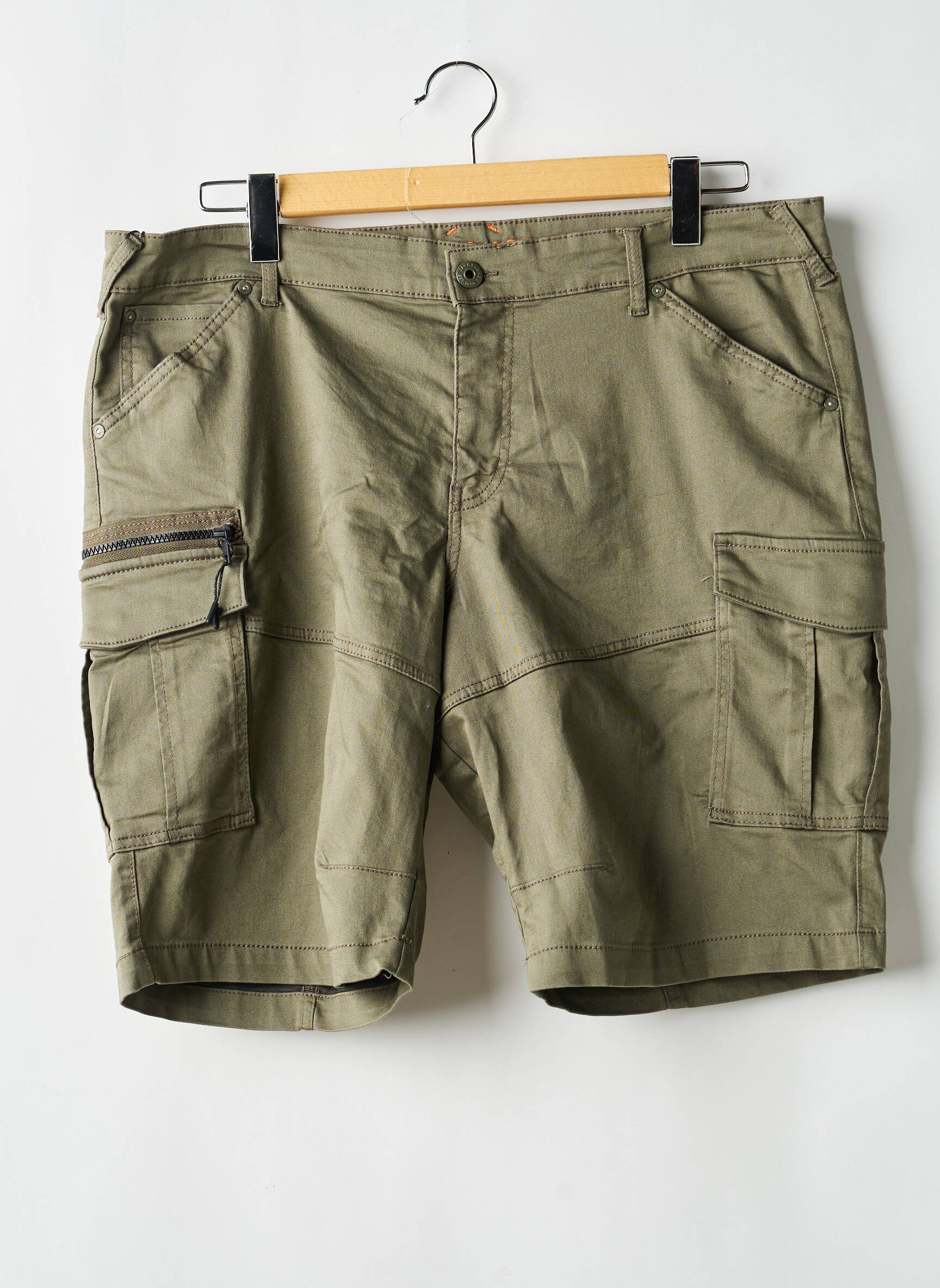 Bermudas žalias JACK & JONES vyras