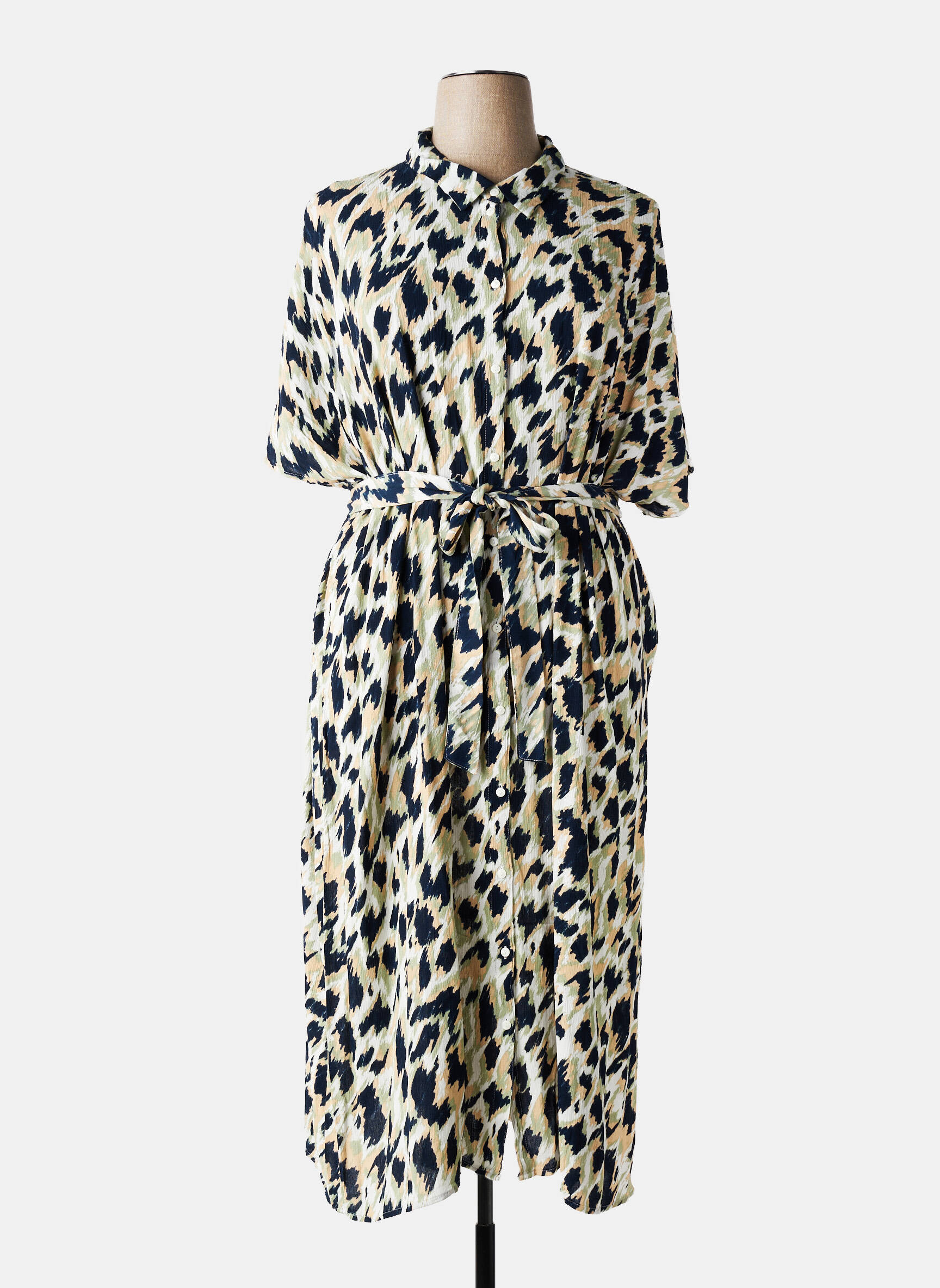 Pusilgių suknelė žalias VERO MODA moteris