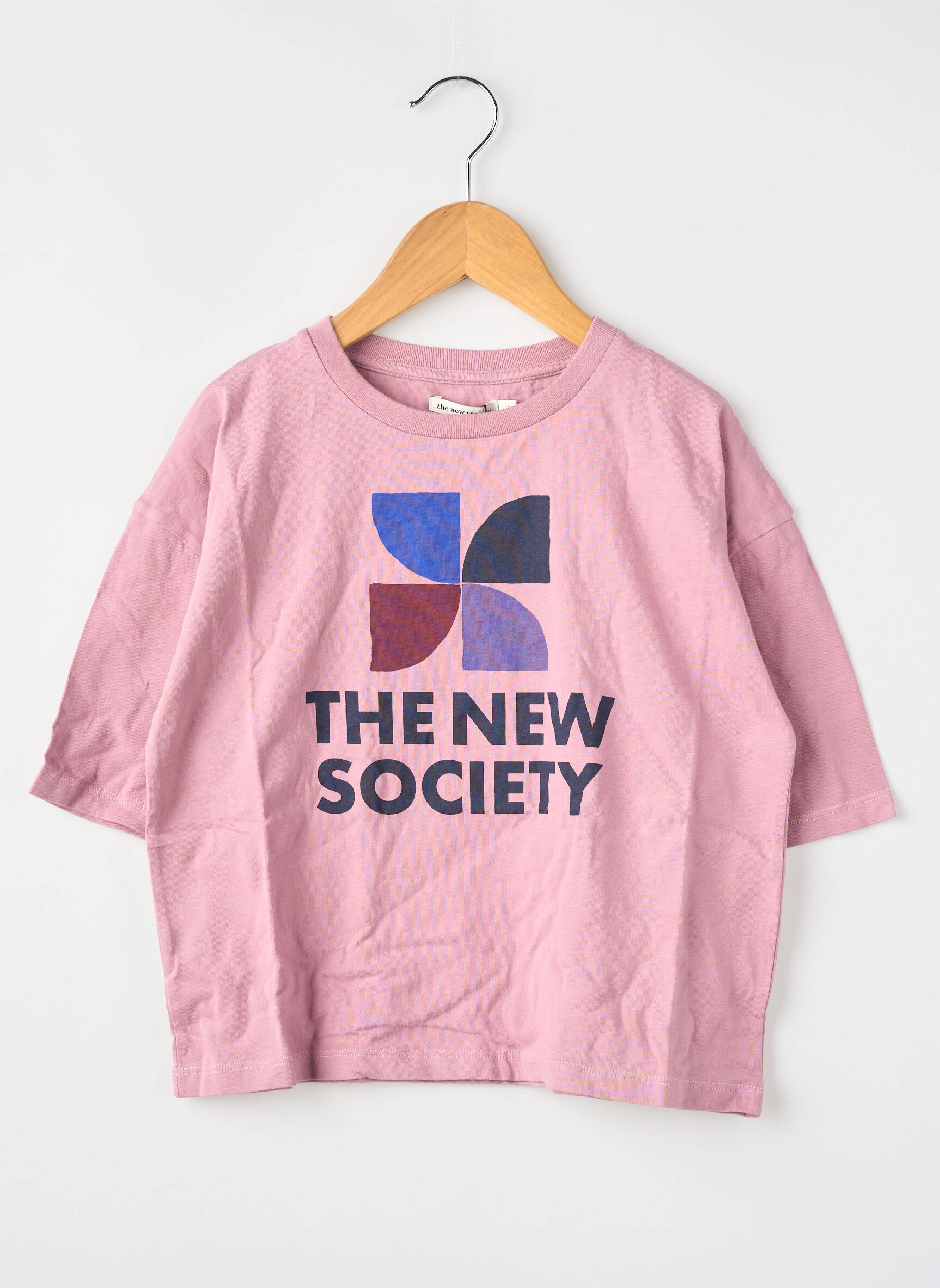 T-marškinys rožinė THE NEW SOCIETY mergina