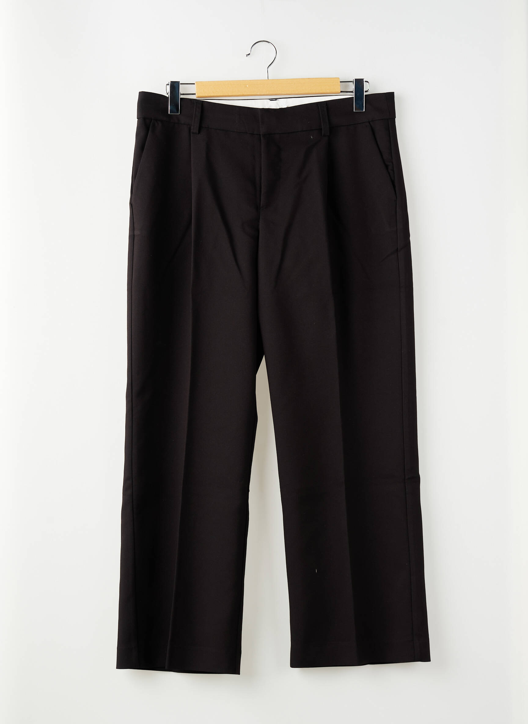 Chino kelnė juodas GINA TRICOT moteris