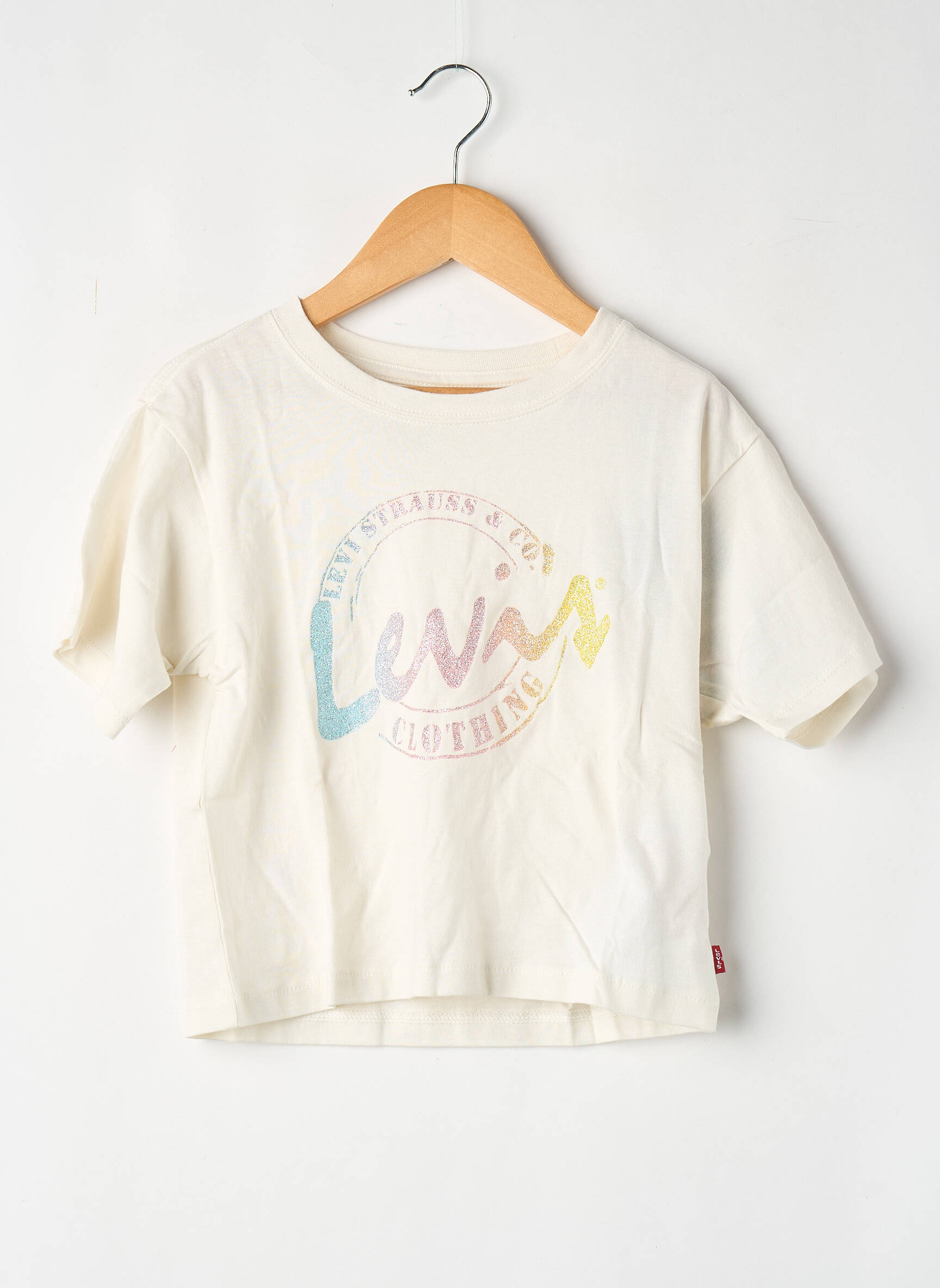 T-marškinys baltas LEVI'S mergina