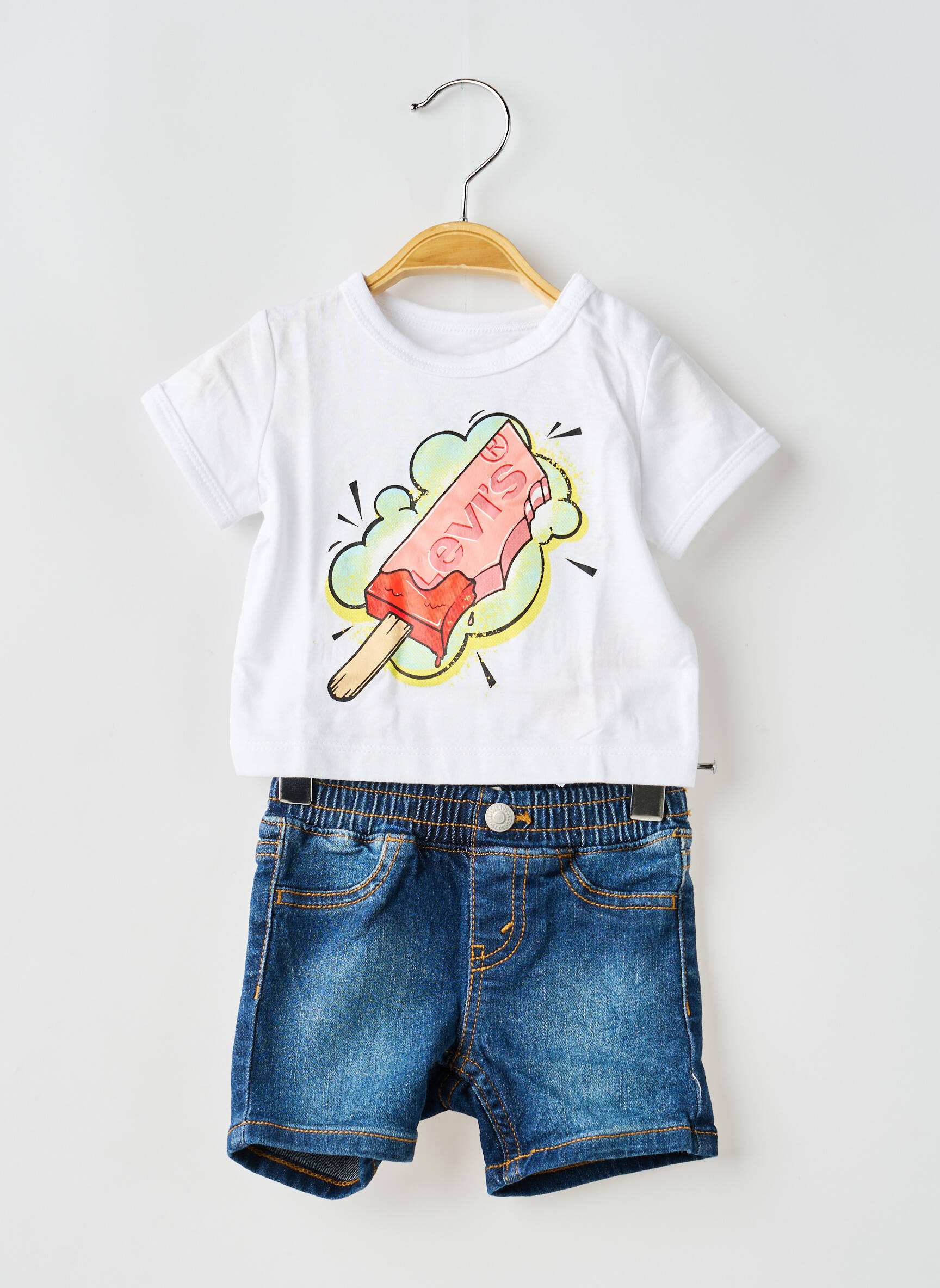 Šortų rinkinys baltas LEVI'S mergina