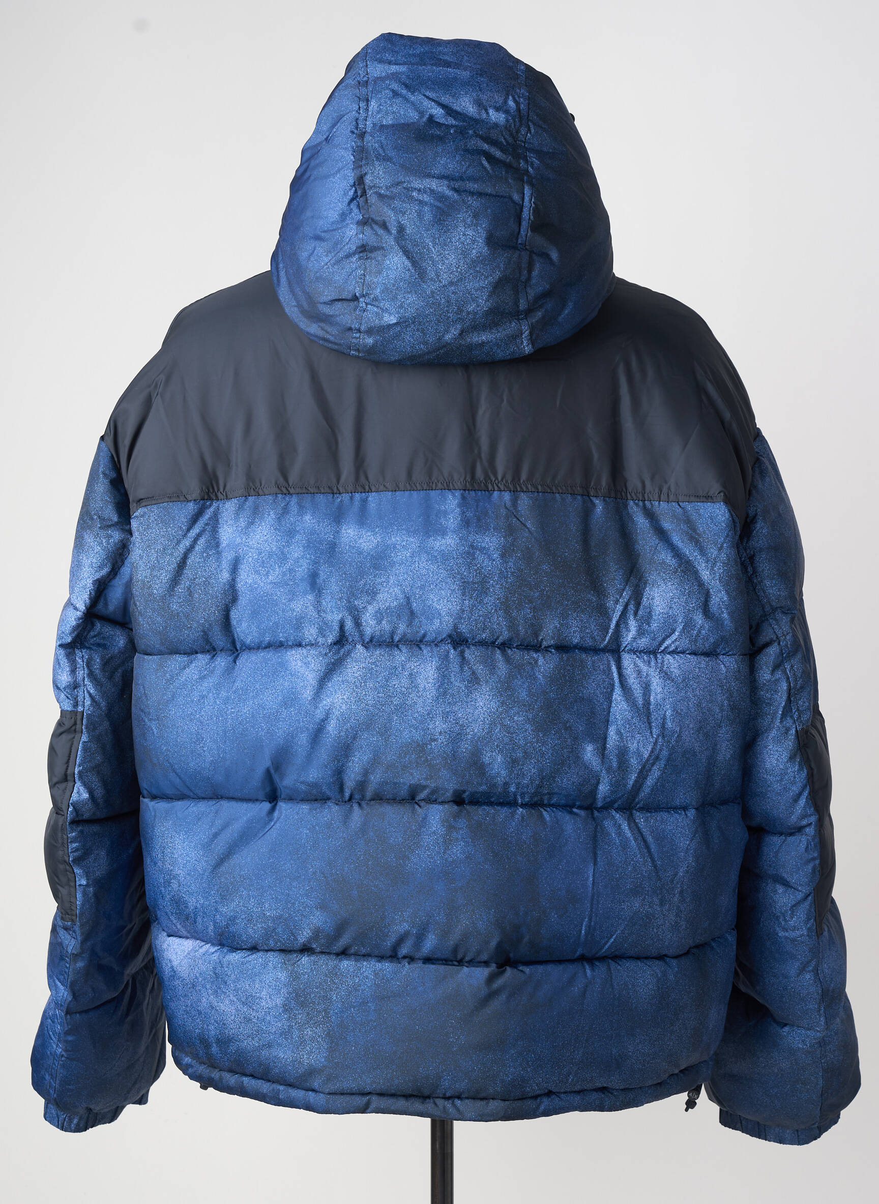 Pūkinė striukė mėlyna ARMANI EXCHANGE vyras