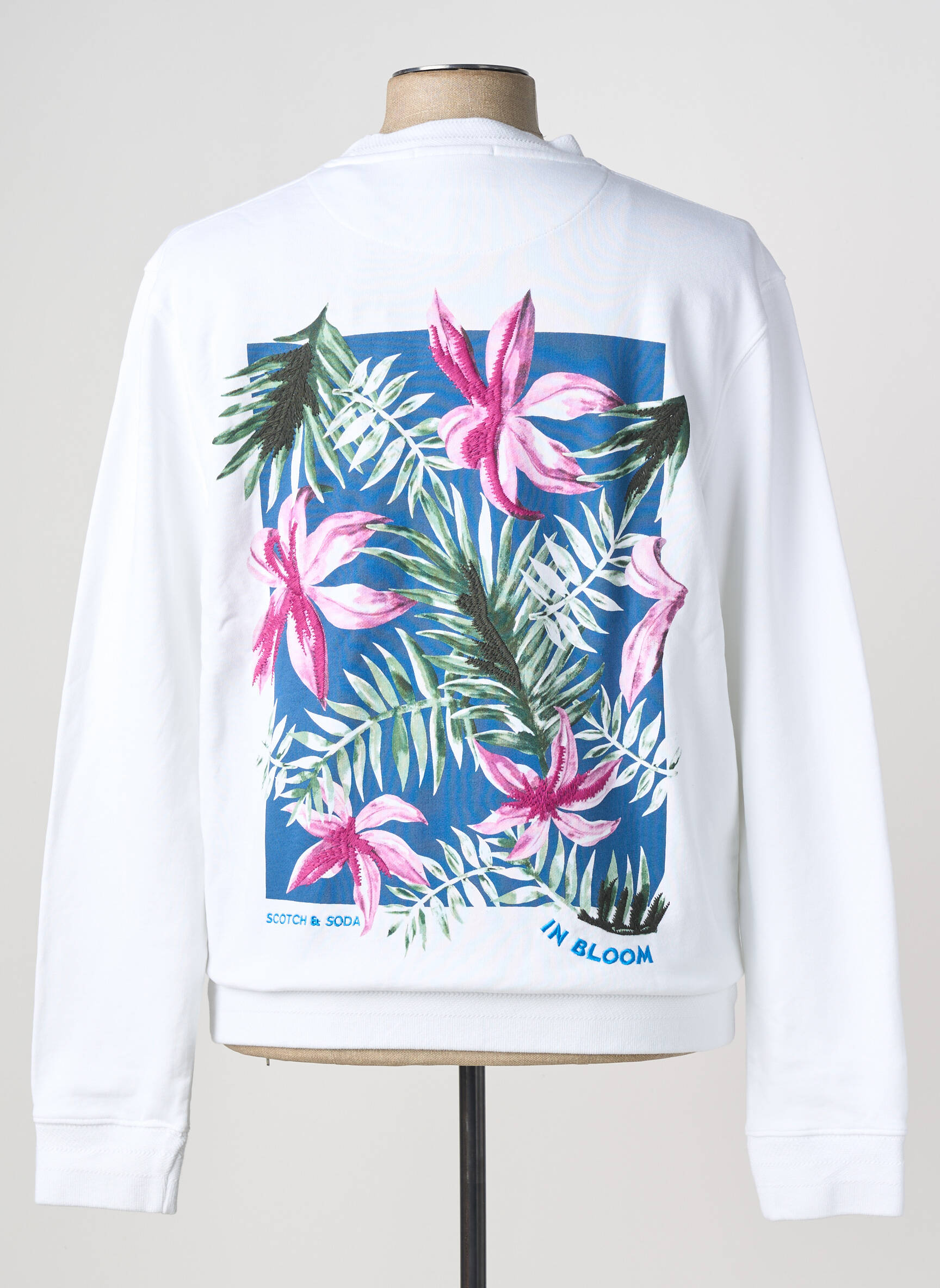 Mikroskopas baltas SCOTCH & SODA vyras