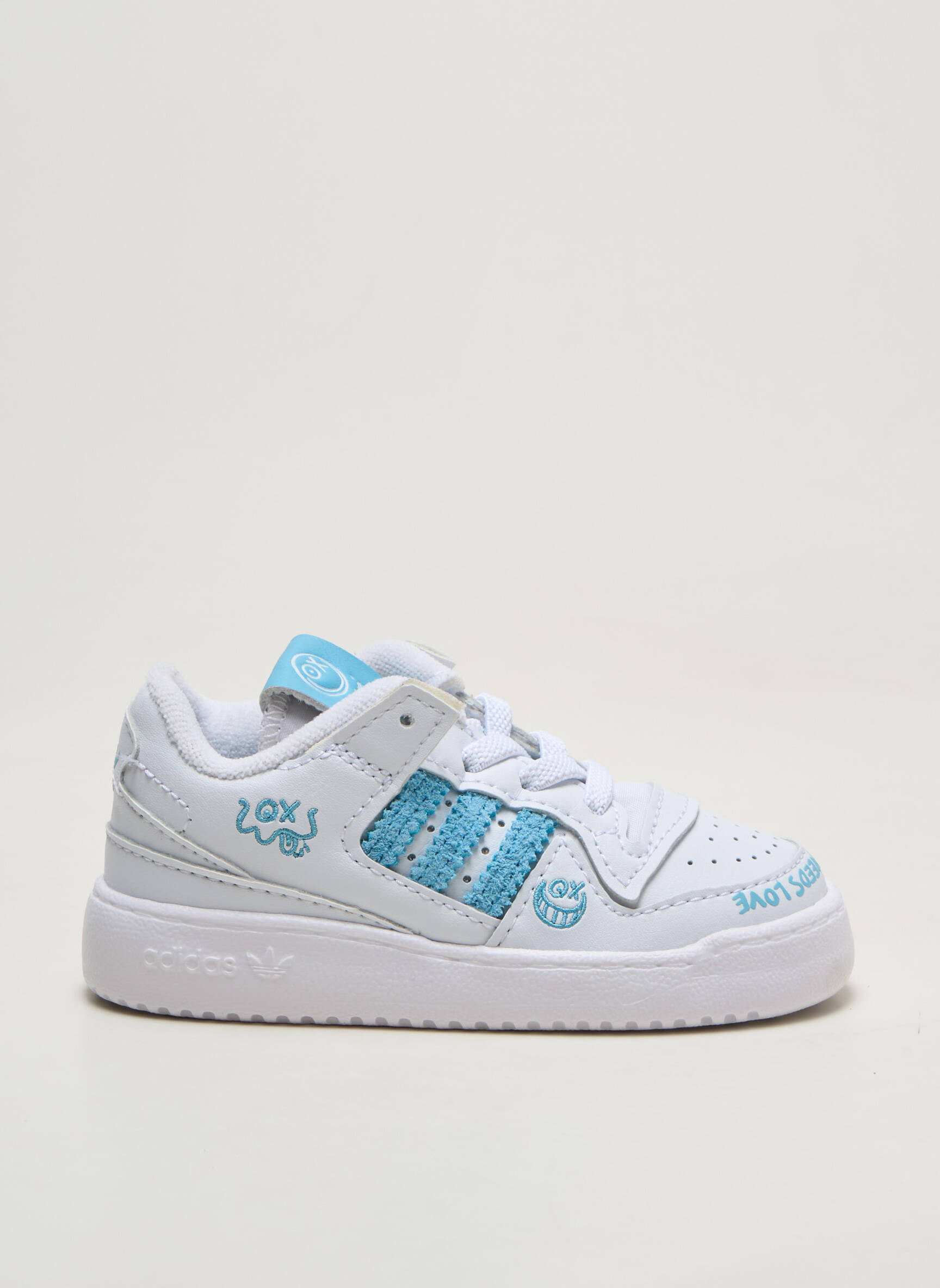Bėgimo bateliai baltas ADIDAS mergina