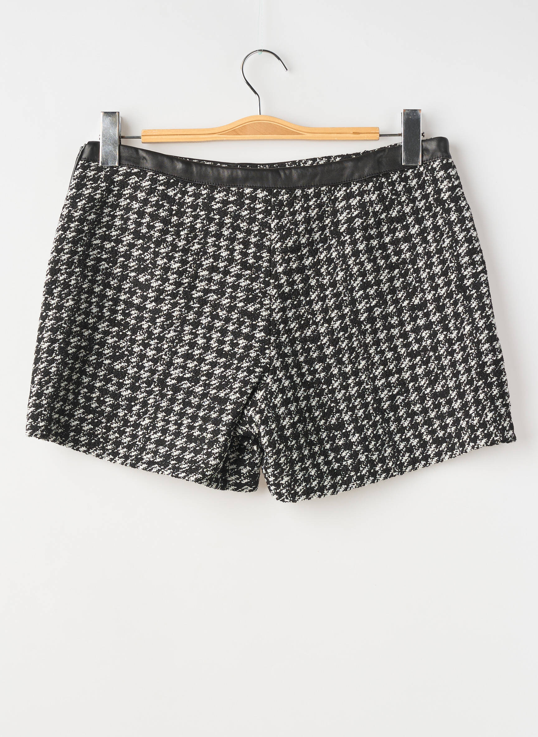 Šortas juodas THE KOOPLES moteris