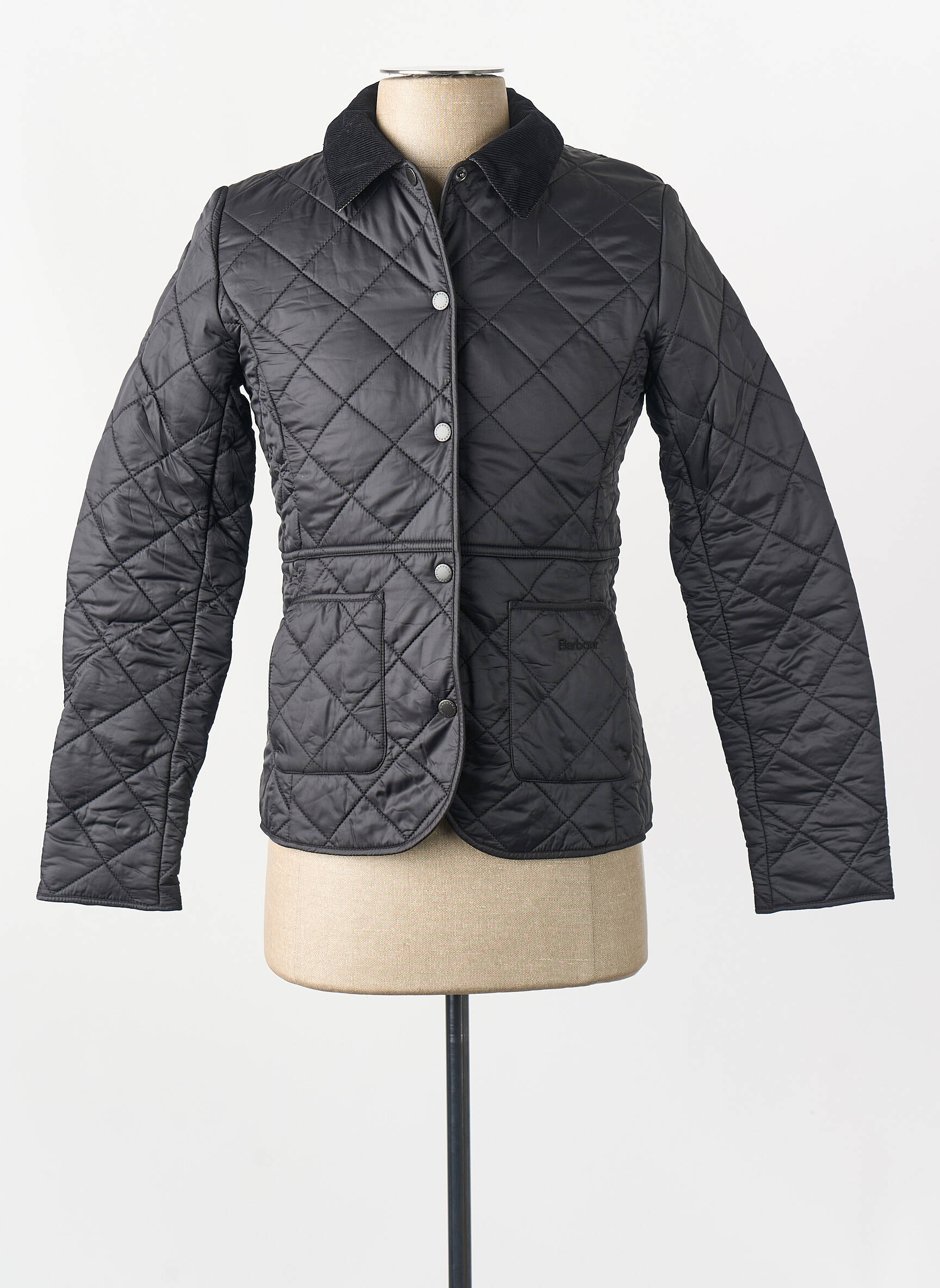 Pūkinė striukė juodas BARBOUR moteris