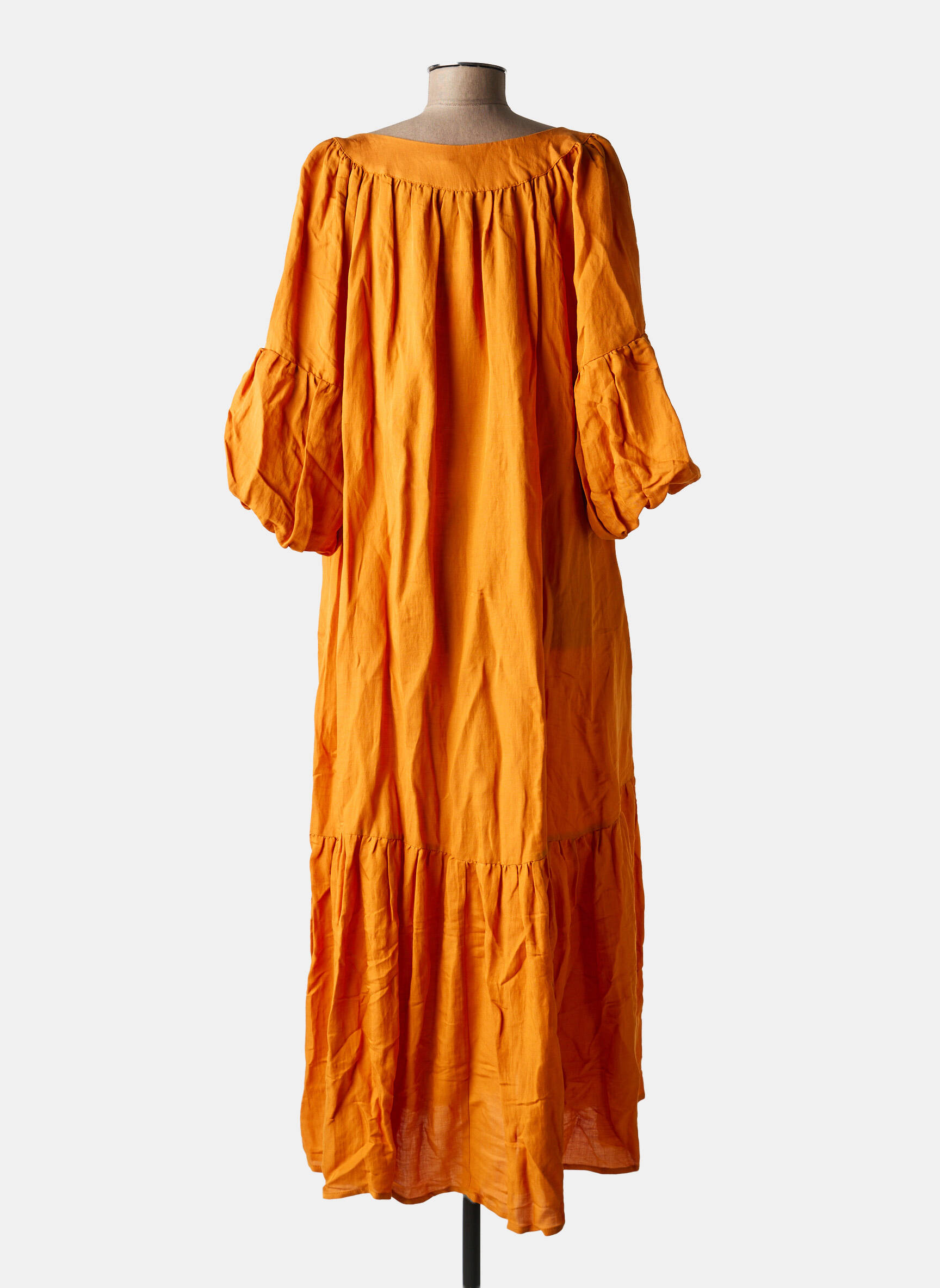 Ilga suknelė oranžinė MAT FASHION moteris