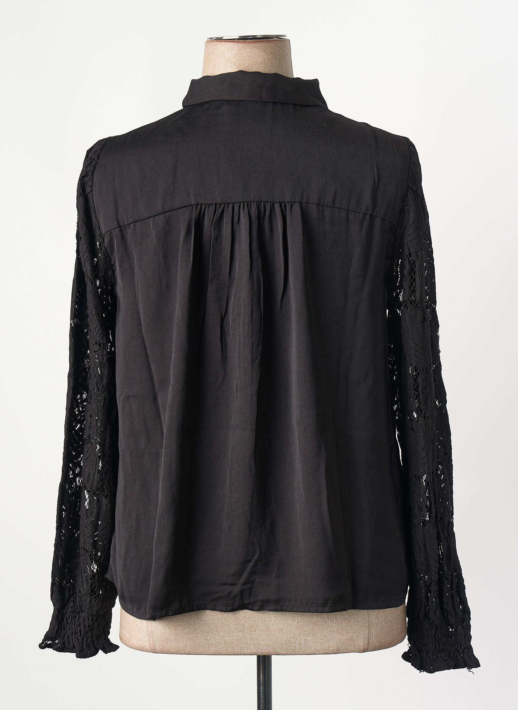 Moteriškas marškinys juodas VERO MODA moteris