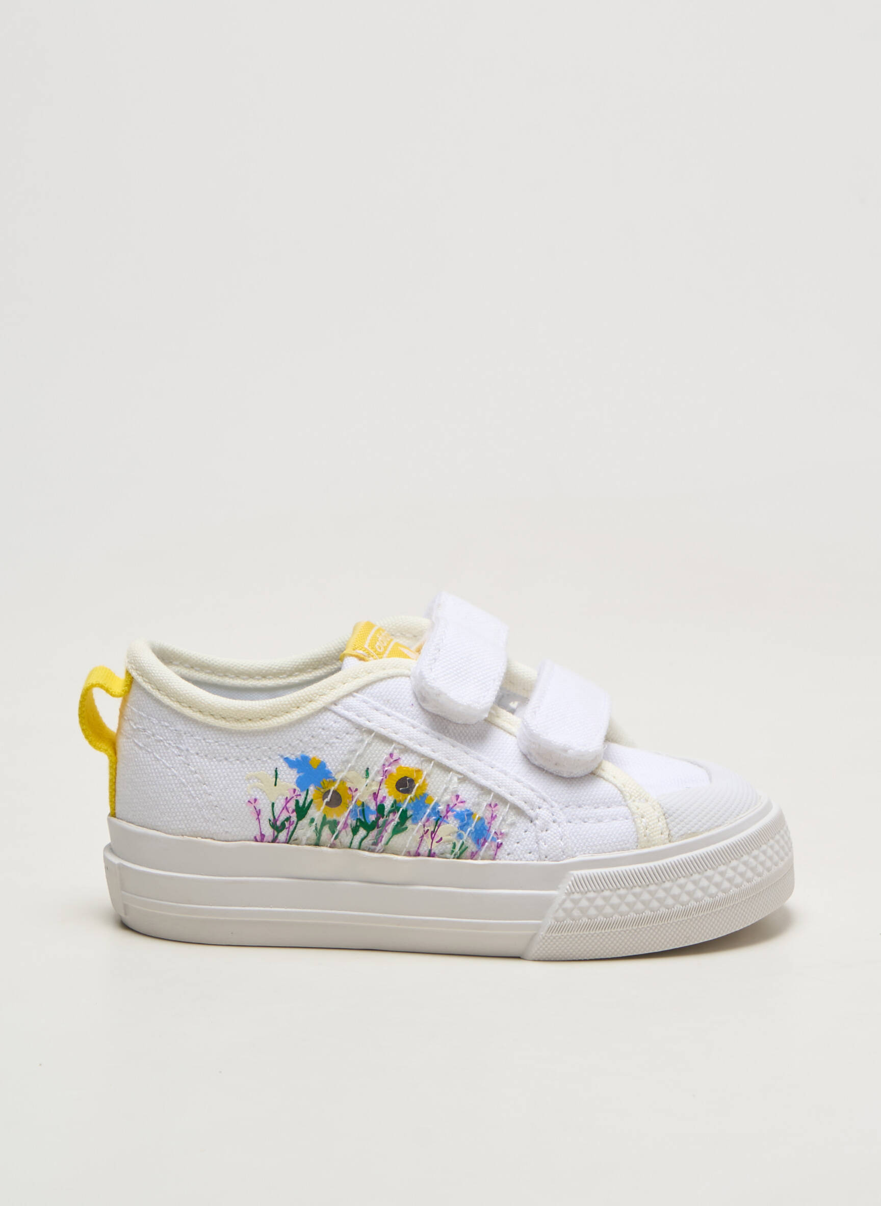 Bėgimo bateliai baltas ADIDAS mergina